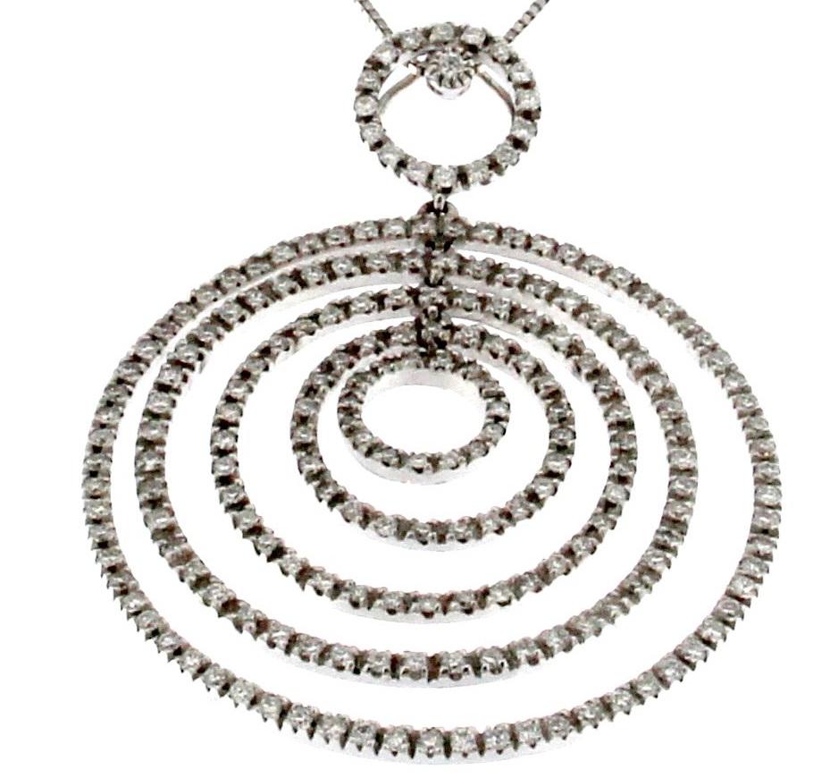 Squisito ciondolo a forma di fulcro in oro bianco 18 kt e diamanti In condizioni Nuovo in vendita a Milano, Lombardia