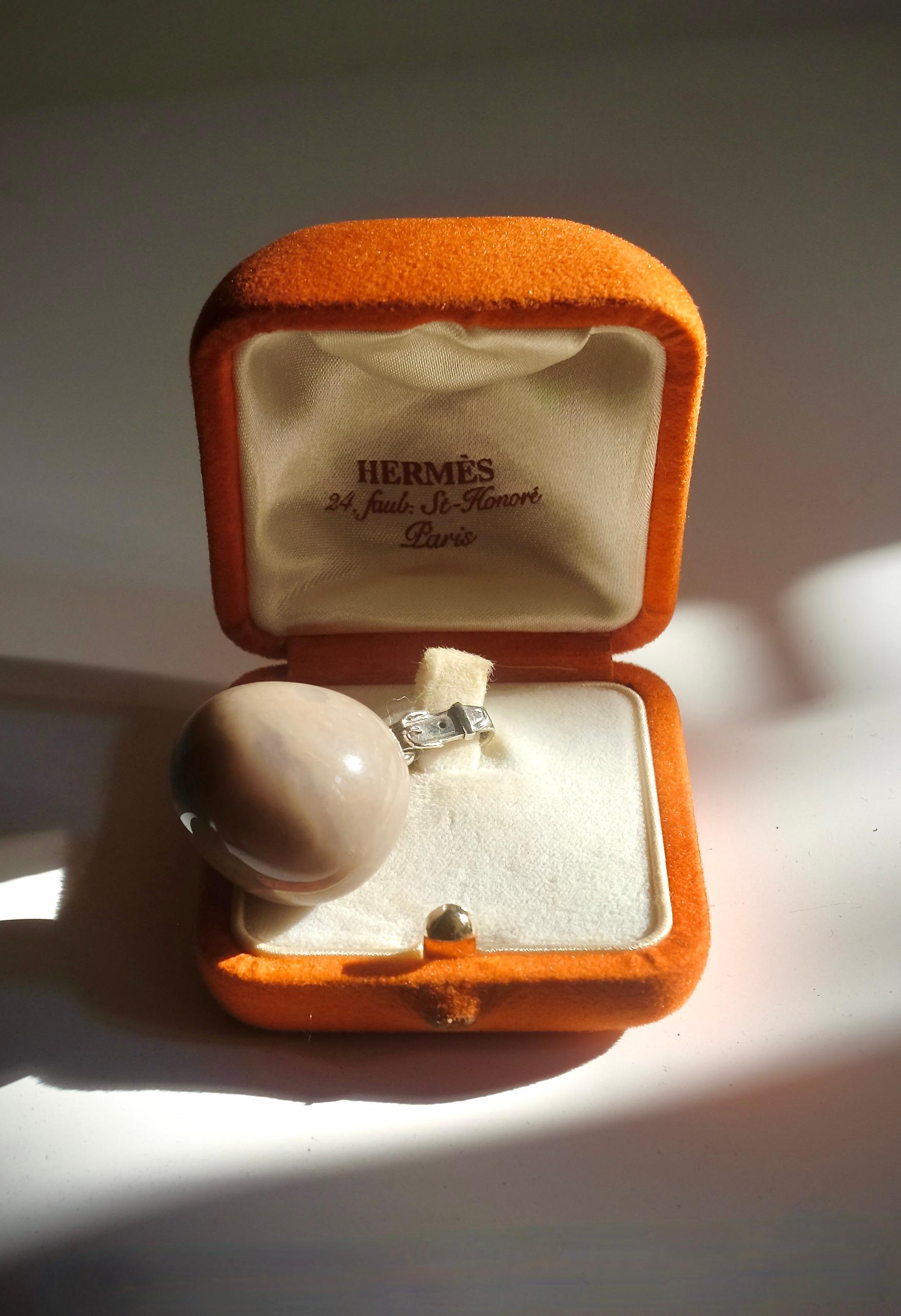 Hermès pendant For Sale 4