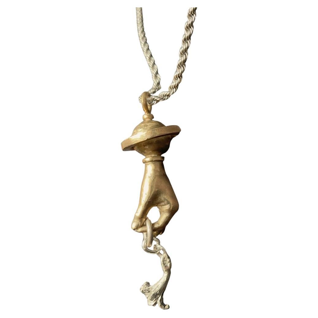 Pendant dedicated to the powerful devotion of St. Anthony.
St. Anthony of Padua is undoubtedly one of the most revered saints of entire Europe and the world in general.
St. Anthony is also known as the Saint of Miracles, or the Thaumaturge, that is,