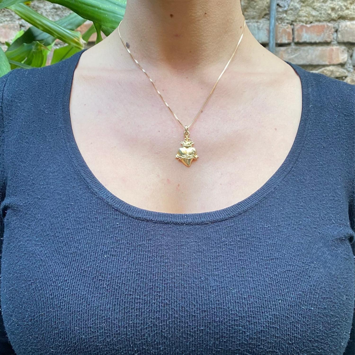 Women's or Men's 18kt Gold Pendant 