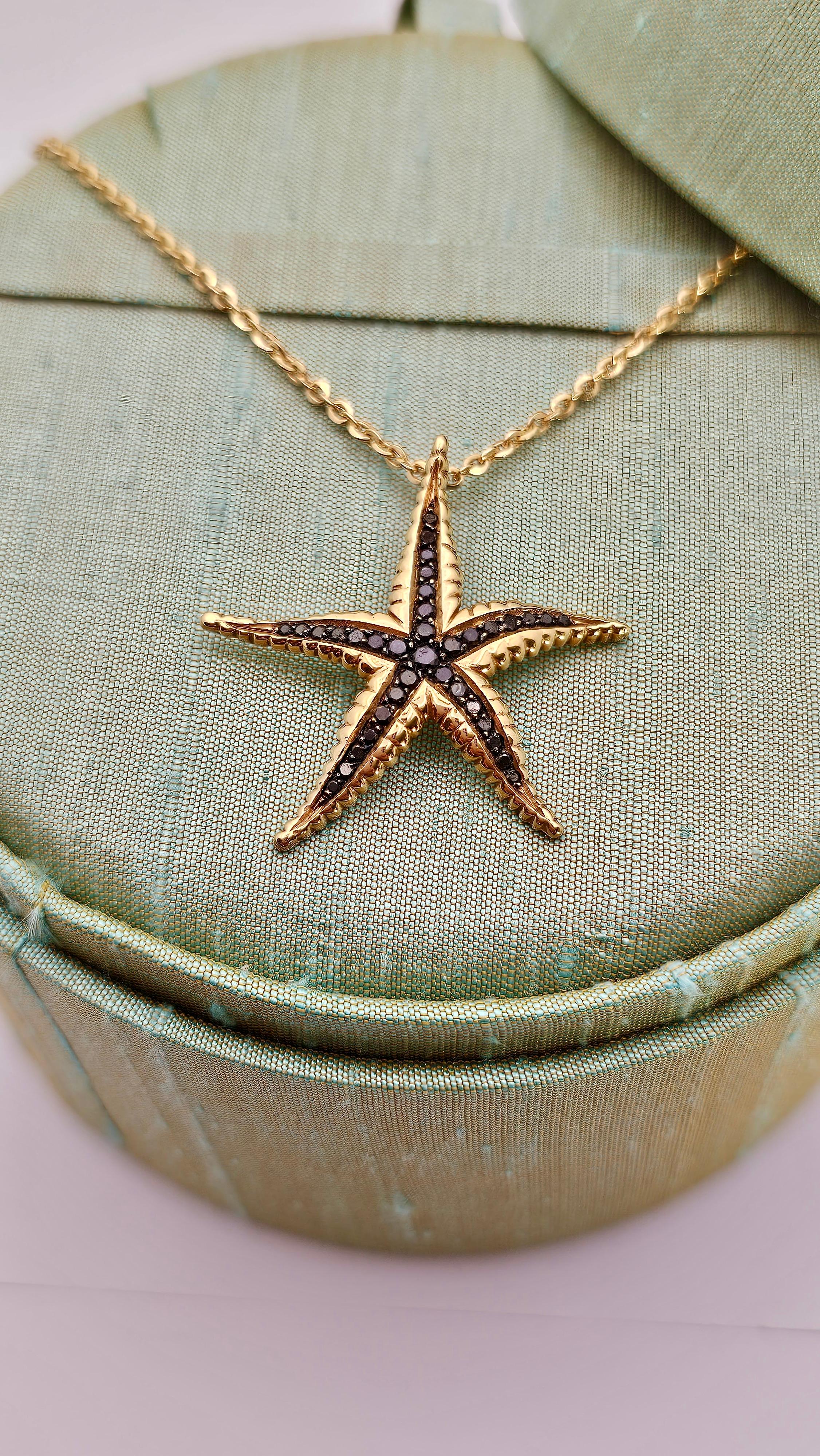 Starfish Pendant in Yellow Gold and Black Diamonds In New Condition For Sale In Cattolica, IT