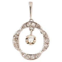 Pendentif Art déco en diamants et or blanc
