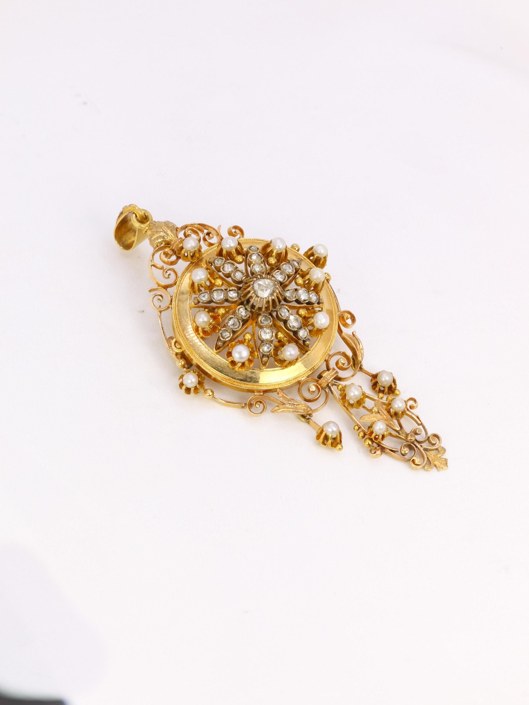Rose Cut Pendant Napoleon III brooch in gold, diamonds and pearls For Sale