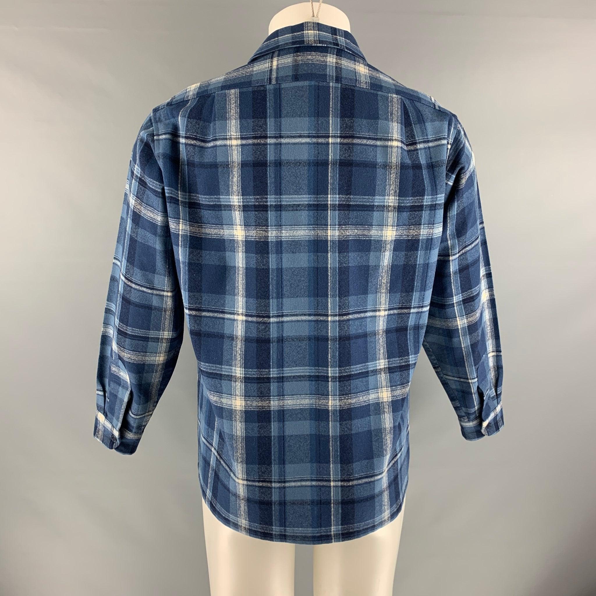 PENDLETON Size M Blue Navy Plaid Virgin Wool Long Sleeve Shirt In Good Condition For Sale In San Francisco, CA