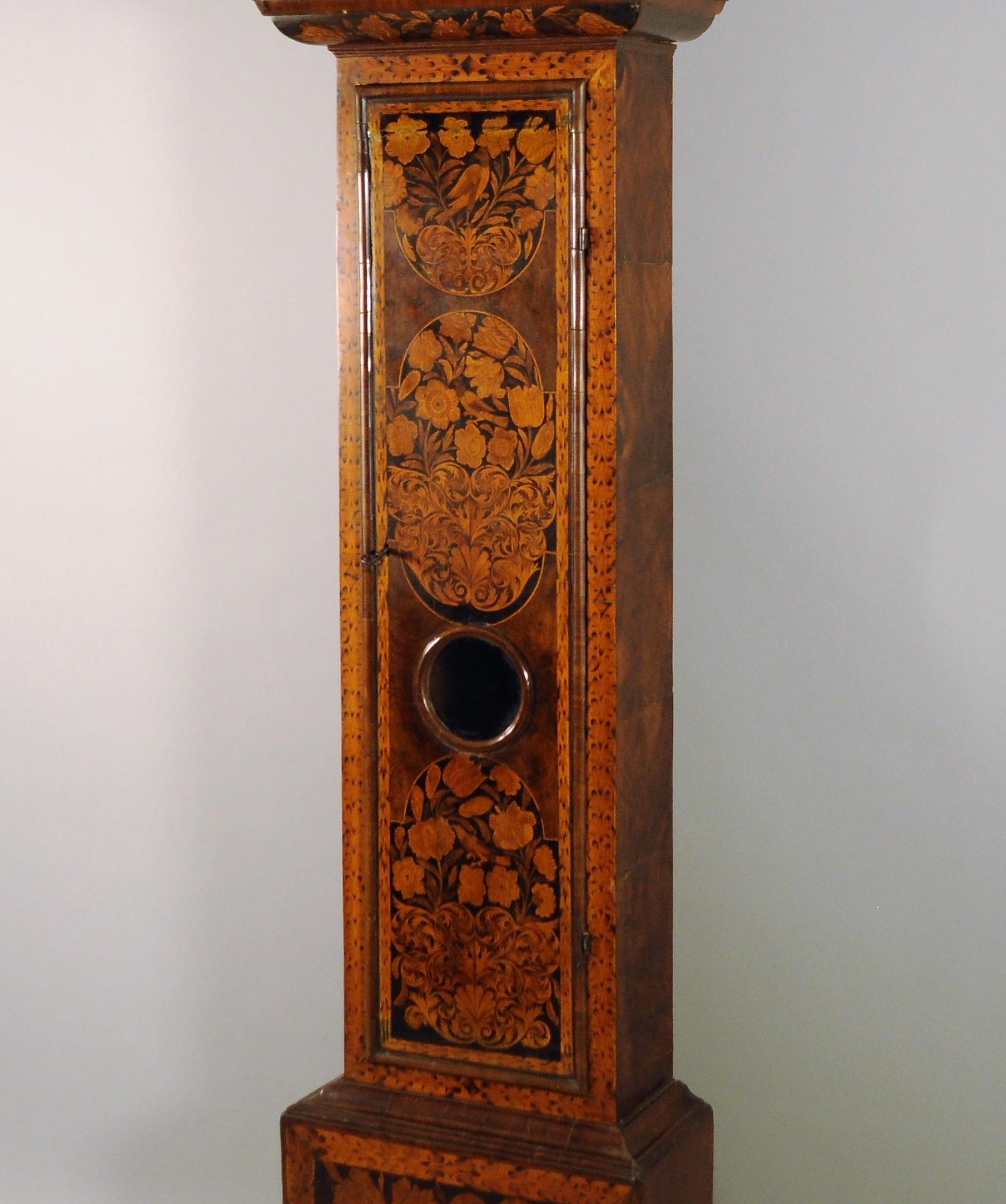 English column clock hour and half-hour chime. FABIAN ROBIN London. 18th 18th Century In Good Condition For Sale In Milano, IT