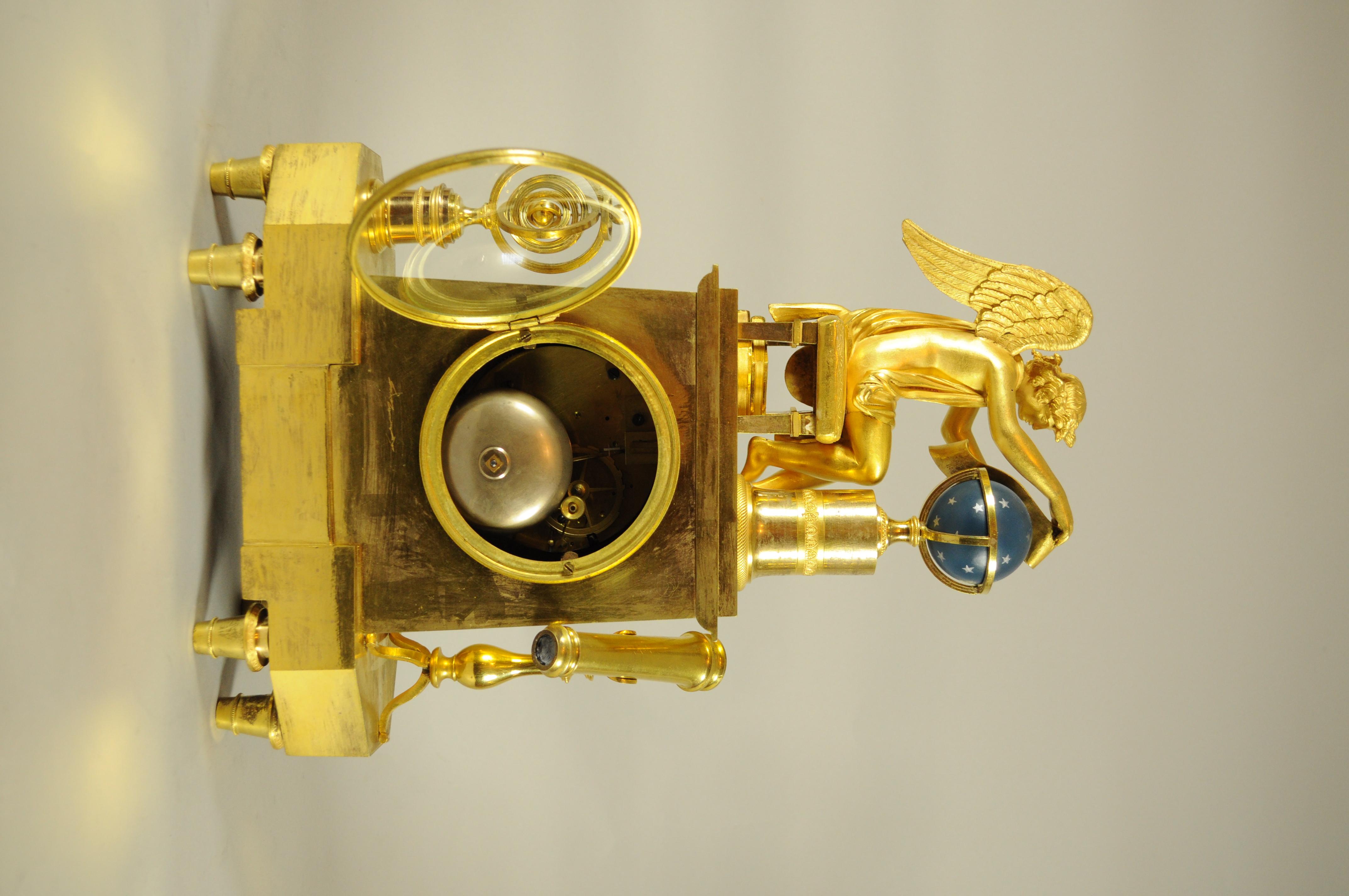 French gilt bronze pendulum allegory Astronomy, astrolabe ormolu. Empire. For Sale 4