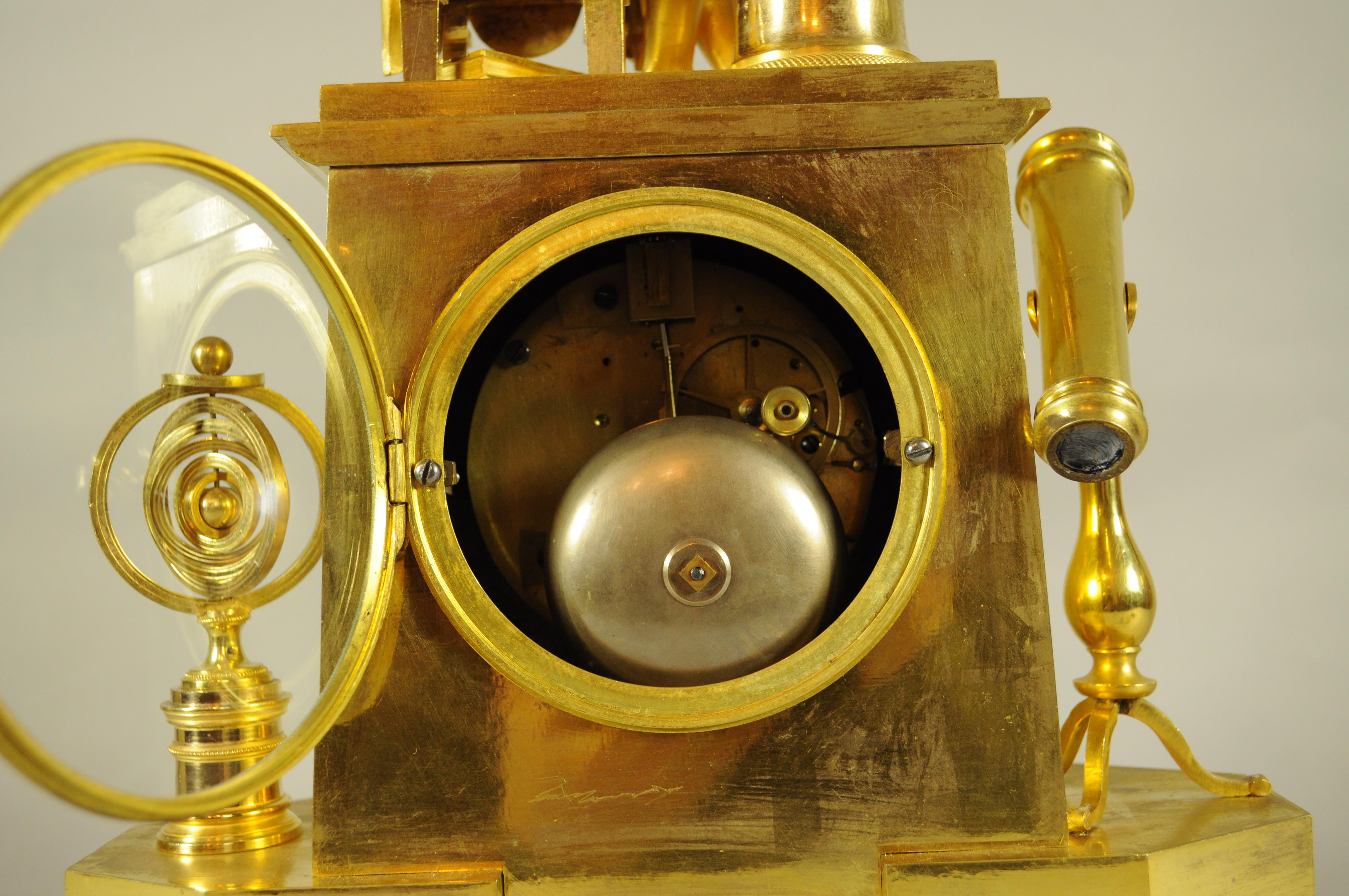 French gilt bronze pendulum allegory Astronomy, astrolabe ormolu. Empire. For Sale 5