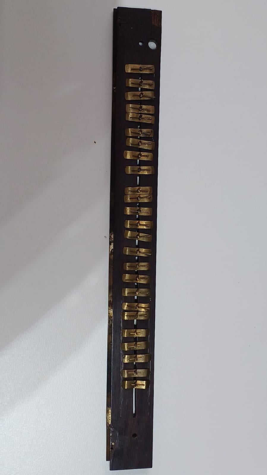 Ottone Pendola GIAPPONESE “SHAKU DOKEI” LEGNO “SHITAN” suoneria nel pendolo, tardo Edo in vendita