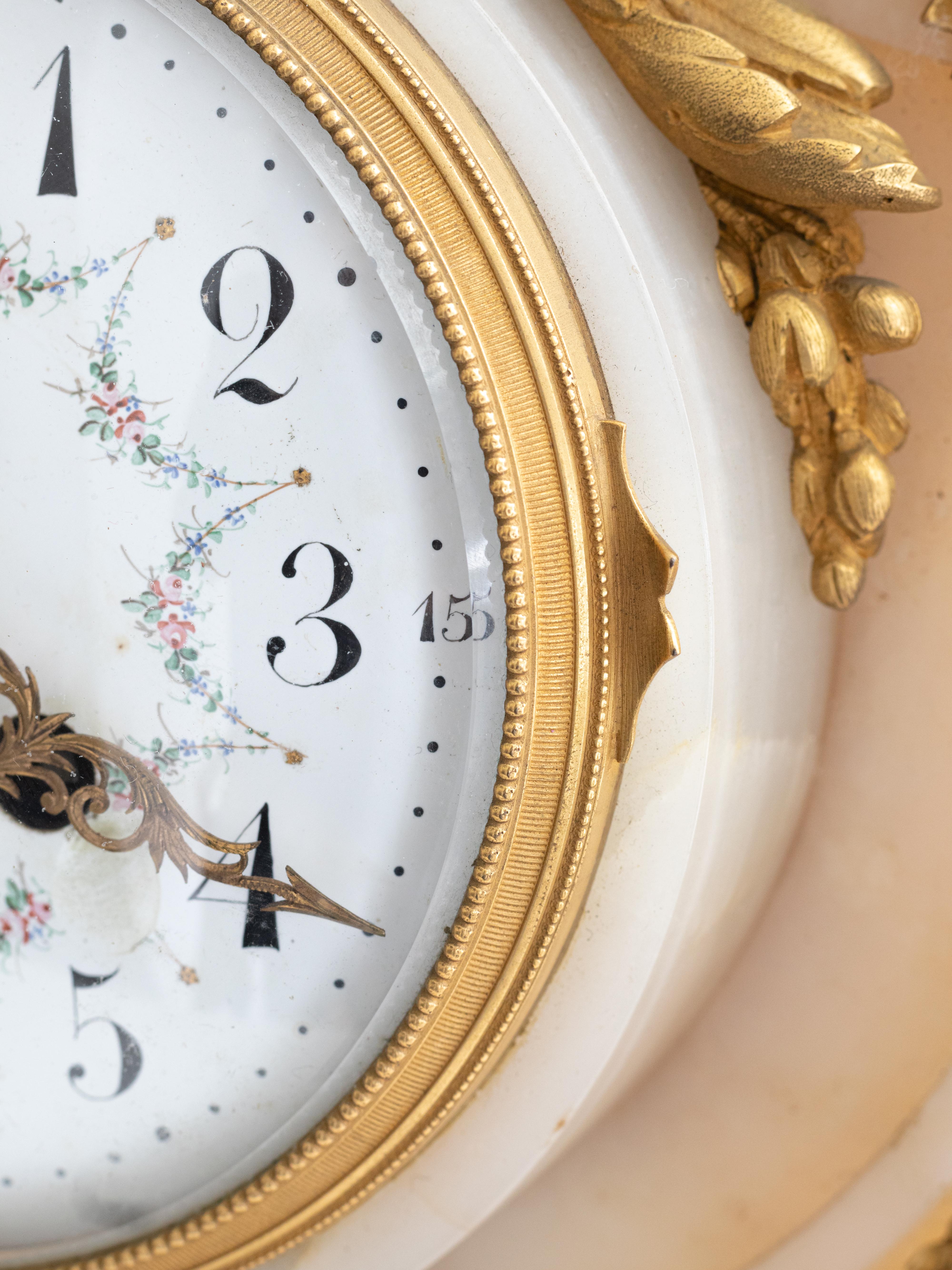 Pendule Lyre Luis XVI White Marble Clock, 19th Century For Sale 8