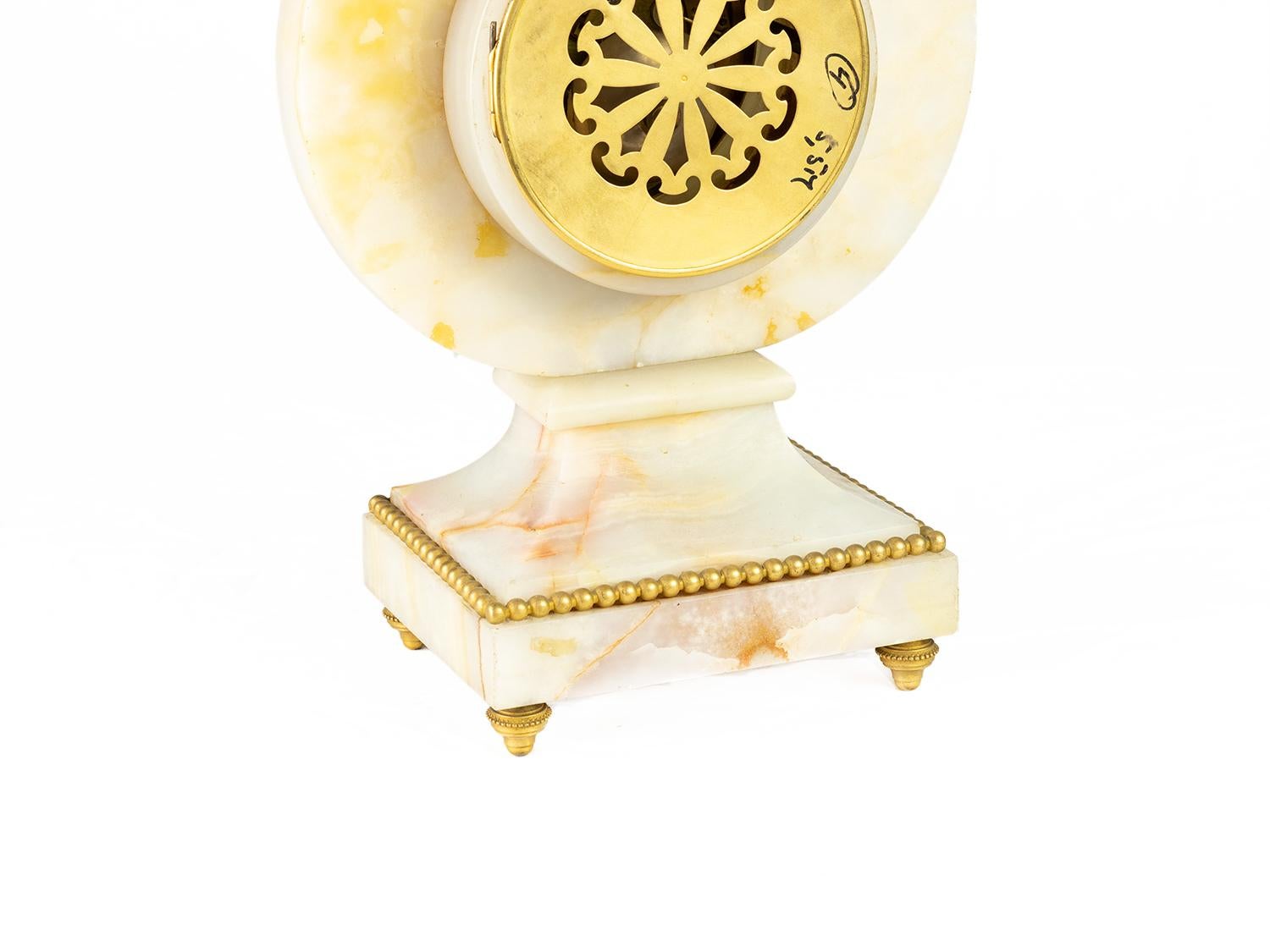 Pendule Lyre Luis XVI White Marble Clock, 19th Century For Sale 2