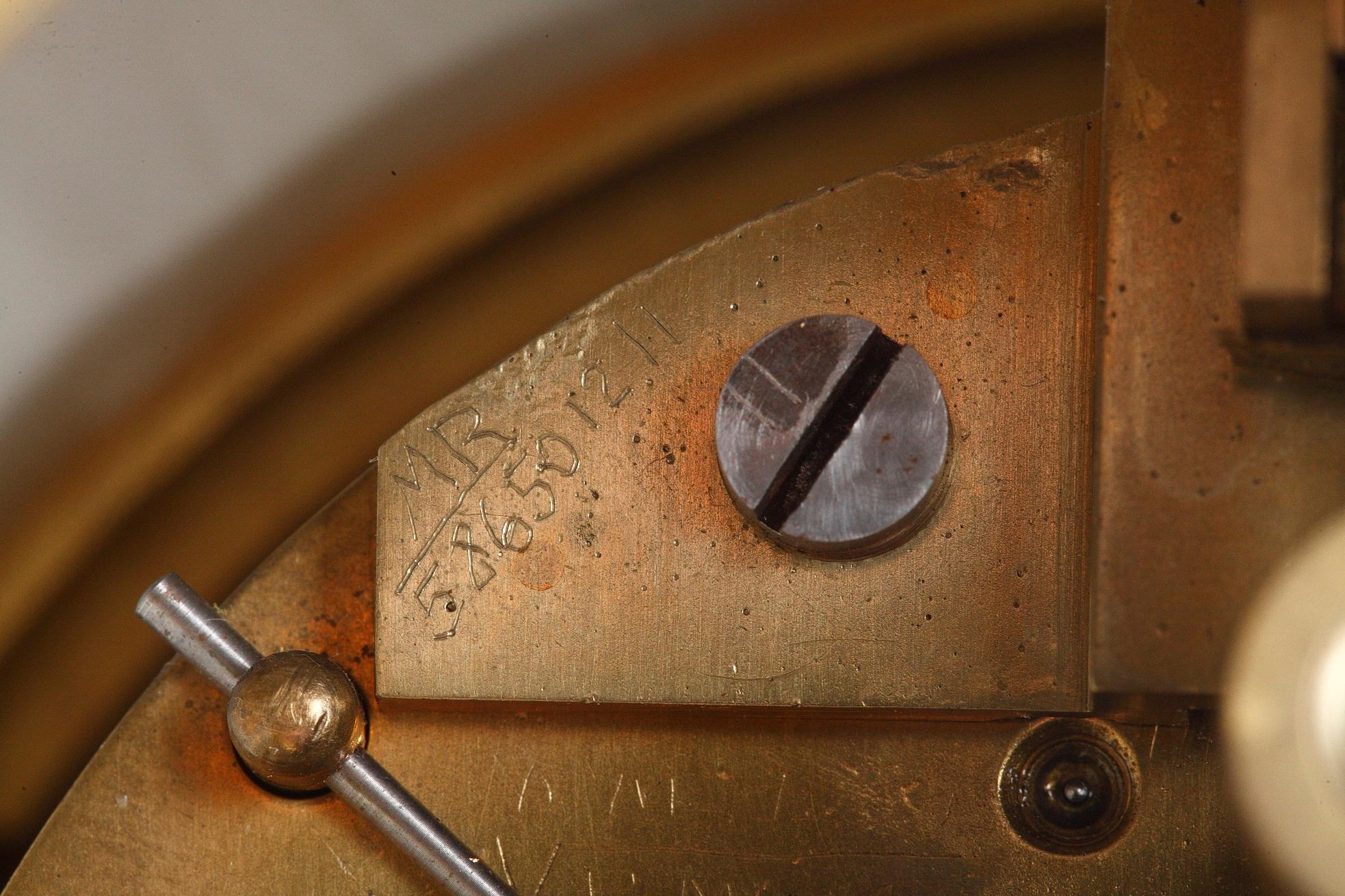 Uhr mit Pendel: Venus und Amor, im Louis-XVI-Stil von Samson 10
