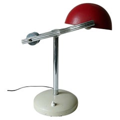Pendulum Movement Lamp