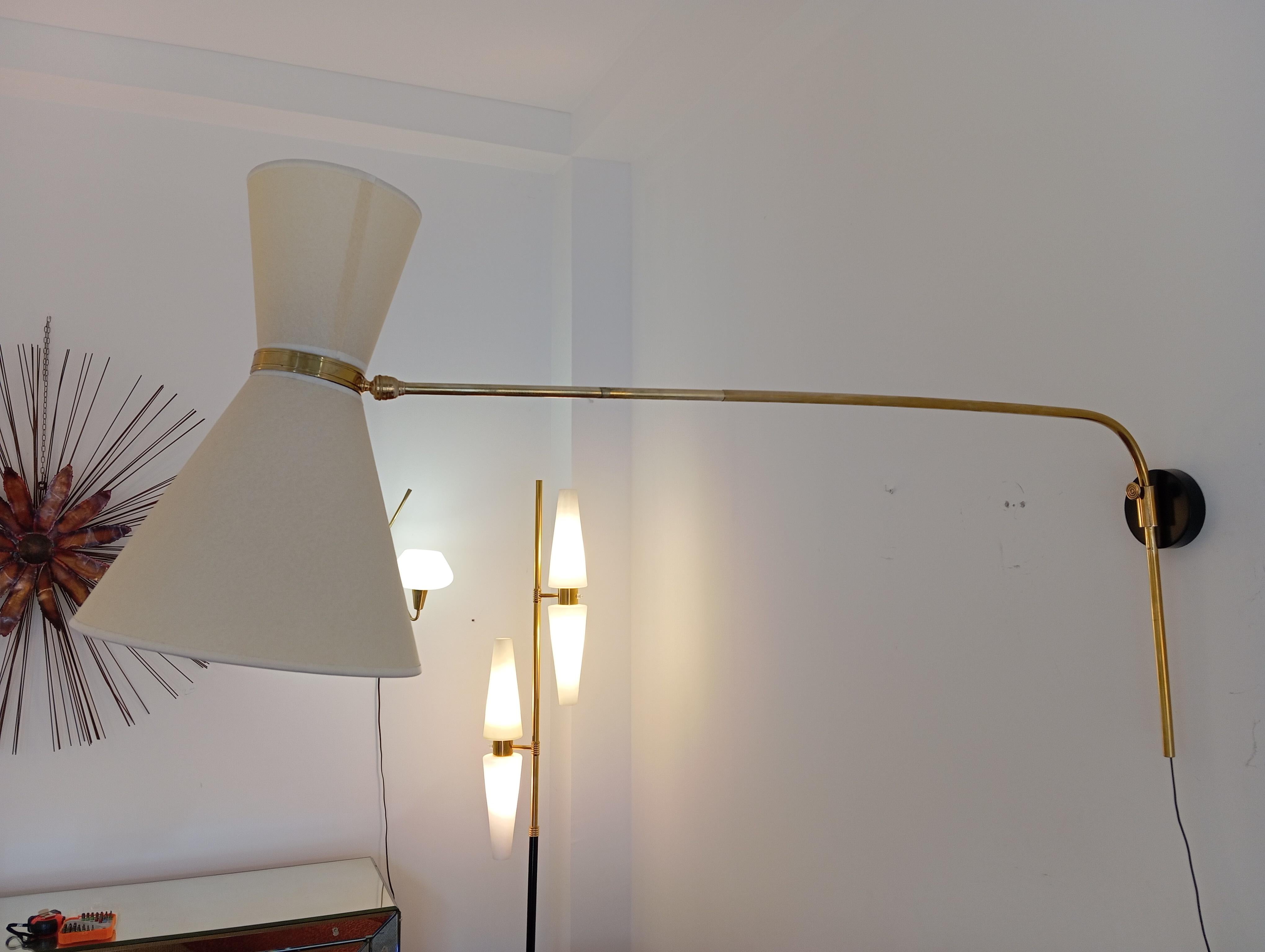 Lámpara de pared pendular Maison Lunel, hacia 1950 en venta 4