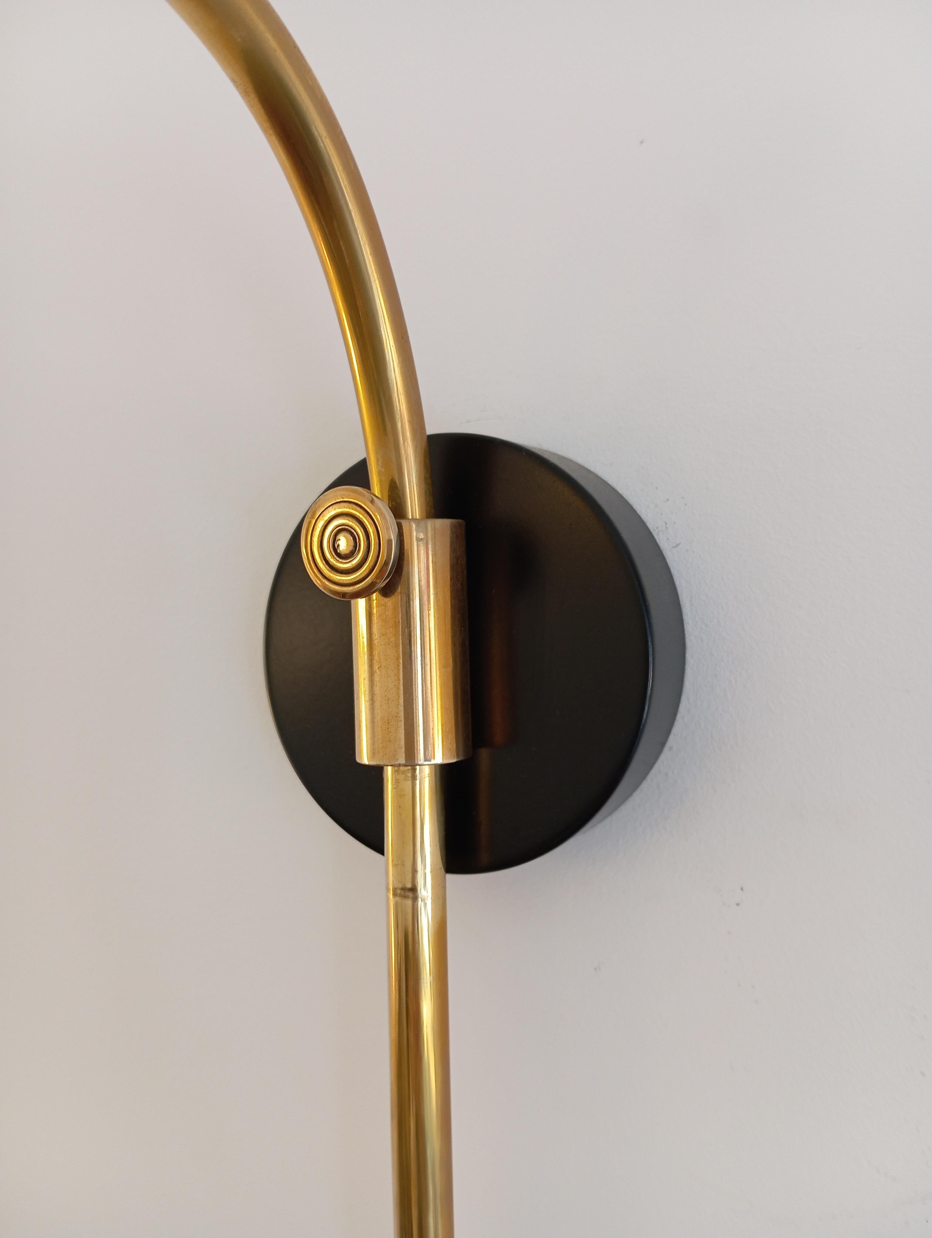 Lámpara de pared pendular Maison Lunel, hacia 1950 en venta 2