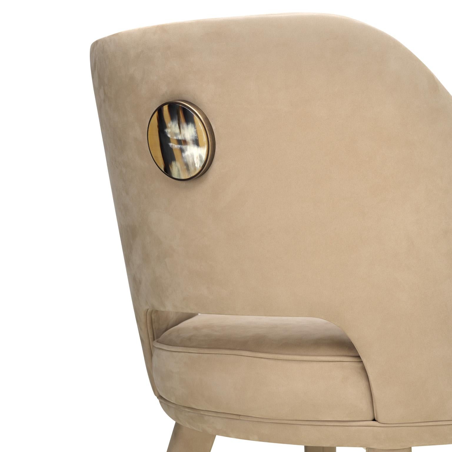 Penelope-Stuhl aus Carmen-Leder mit Details in Corno Italiano, Mod. 4430LB (Handgefertigt) im Angebot