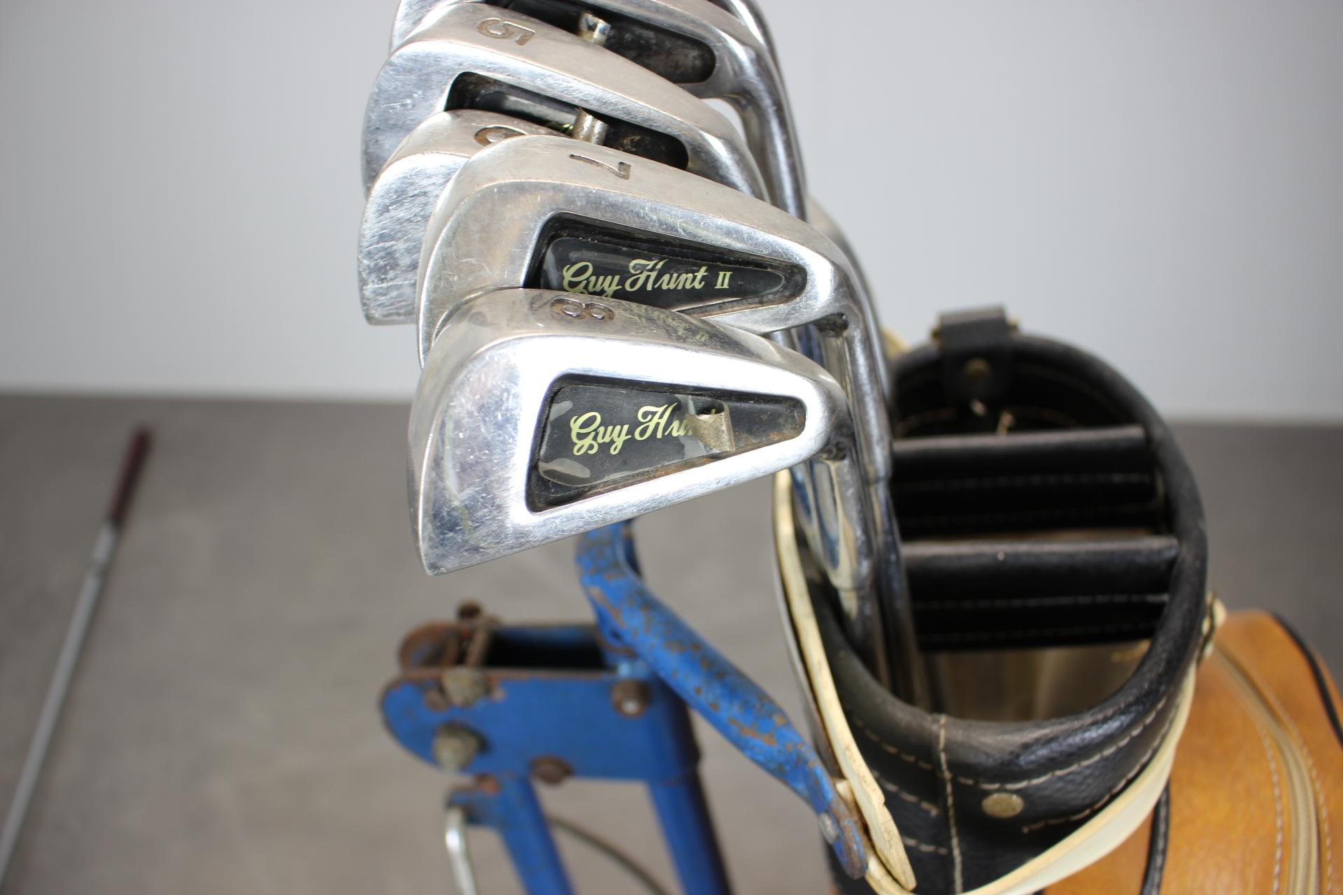 Penfold British Rolling Cart Golftasche aus den 1960er Jahren - Set aus Holzeisen und für im Angebot 6