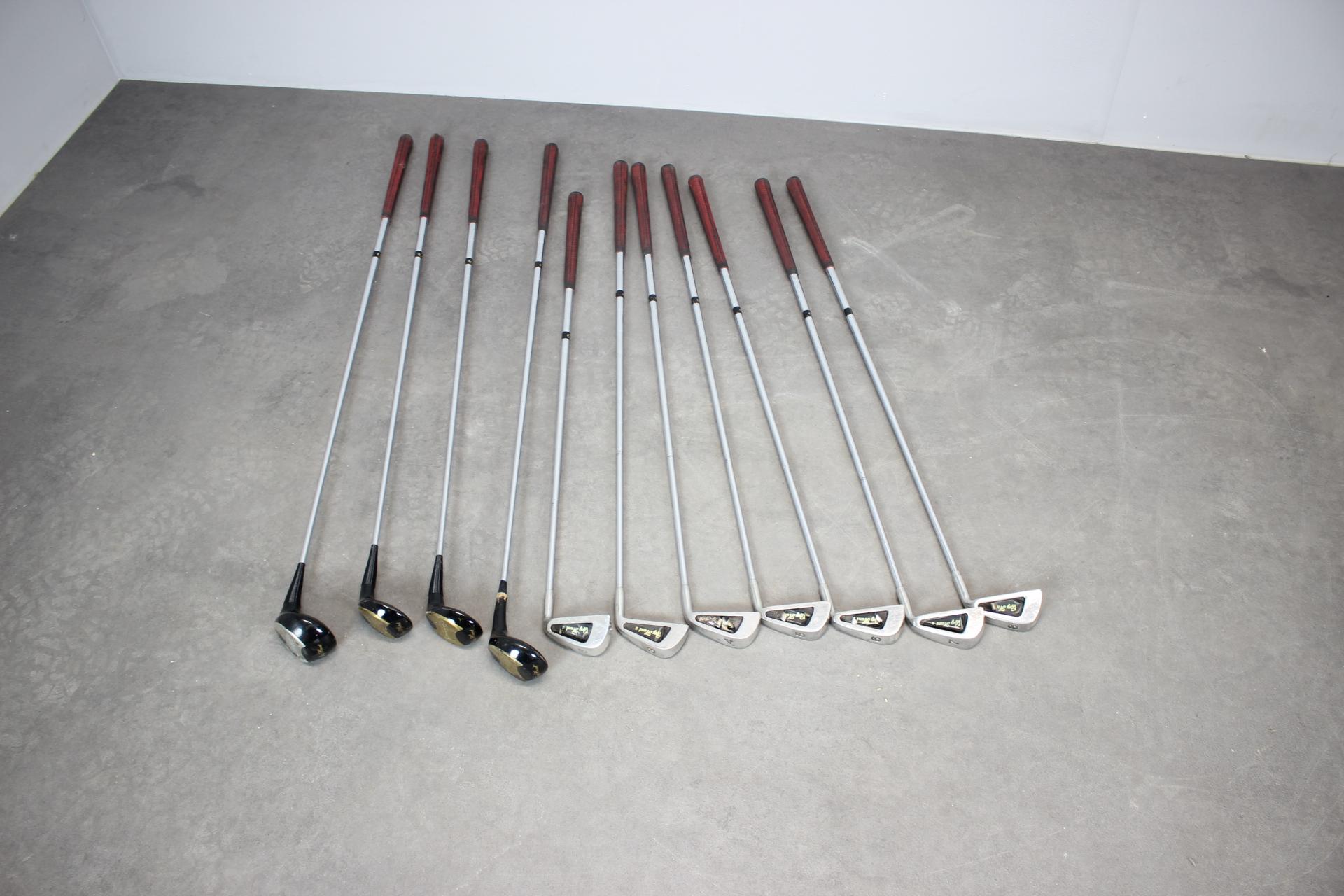 Penfold British Rolling Cart Golftasche aus den 1960er Jahren - Set aus Holzeisen und für im Angebot 7