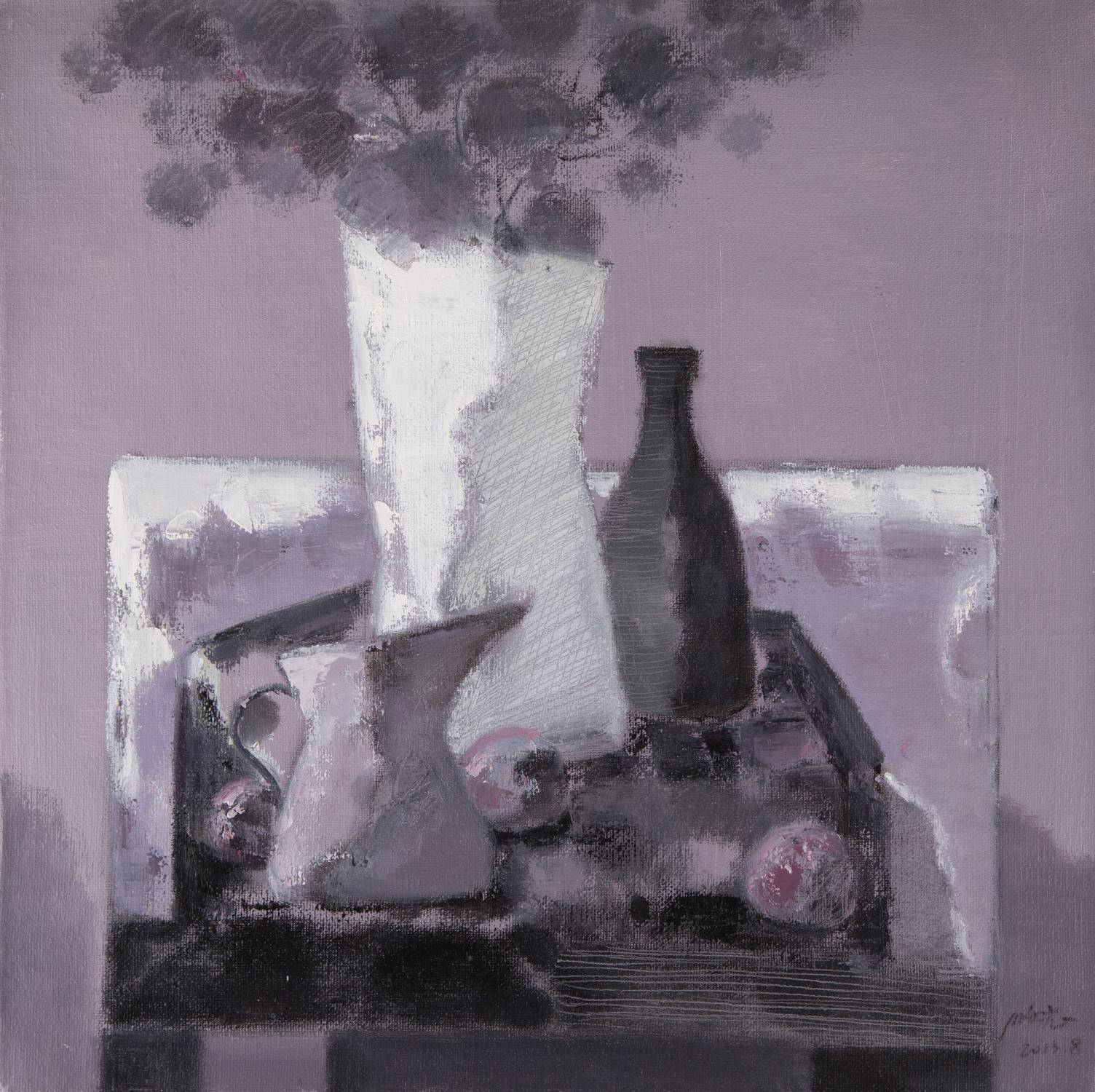  Título Naturaleza Muerta-Morado 2
 Técnica: Óleo sobre lienzo
 Tamaño: 15,5 x 15,5 pulgadas
 Marco: Opciones de enmarcado disponibles
 Edad: años 2000
 Estado de conservación: La pintura parece estar en excelentes condiciones.
 Nota: Este cuadro no