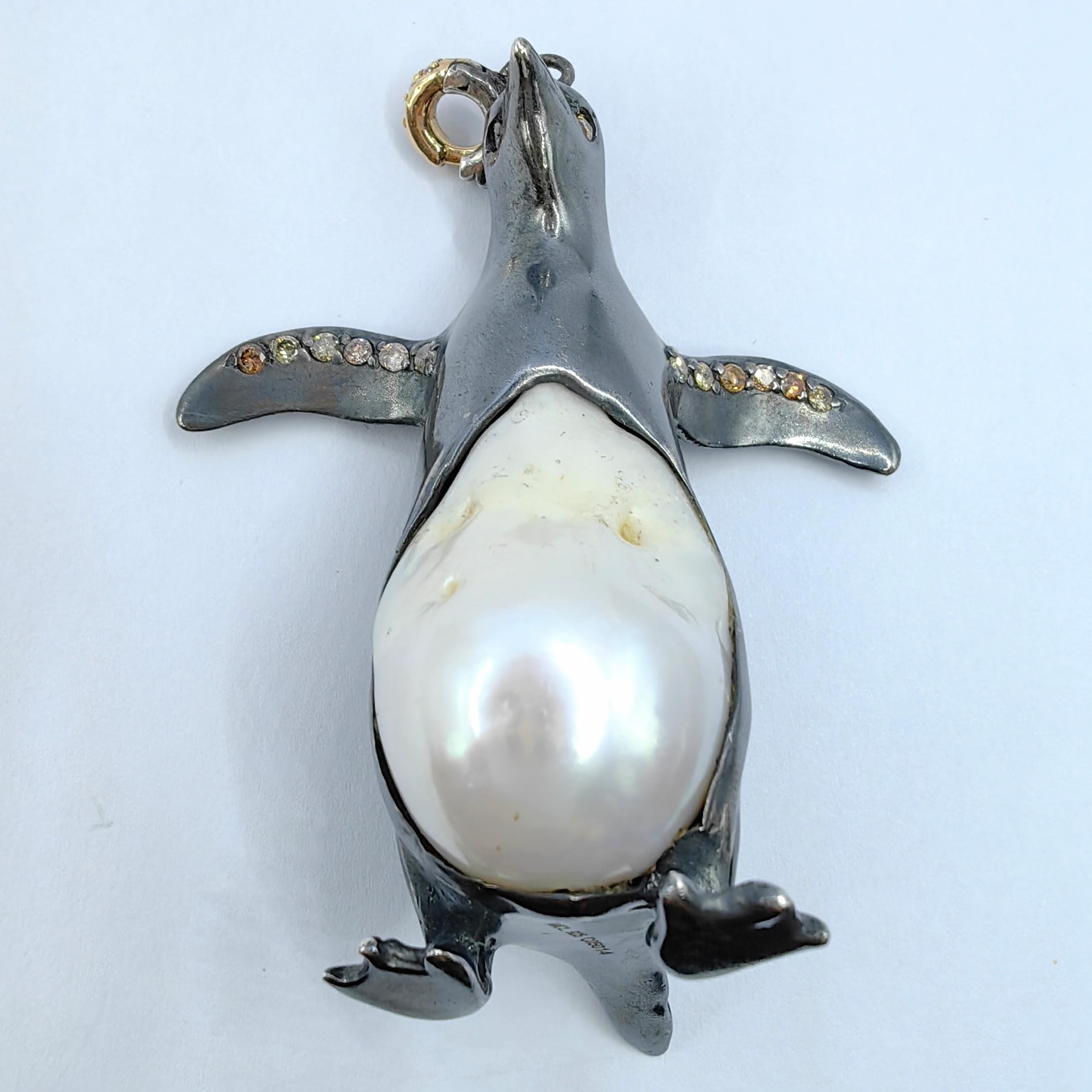 Penguin Barockperlen-Diamant-Halskette mit Anhänger aus Sterlingsilber im Zustand „Neu“ in Wan Chai District, HK