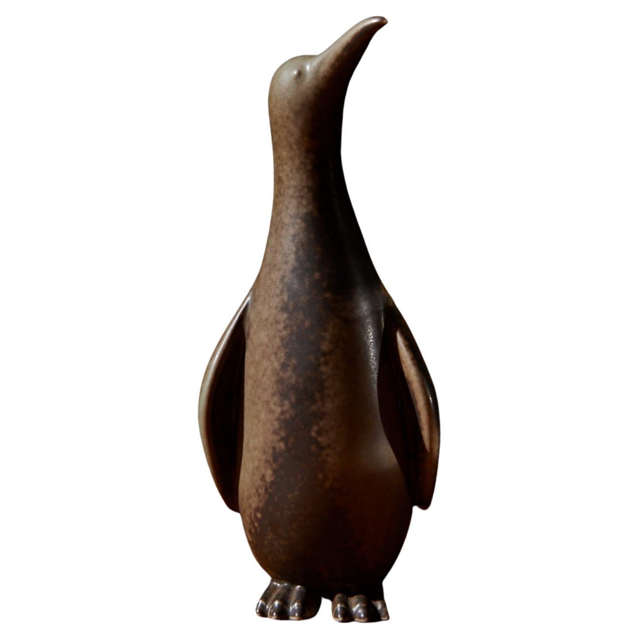 Penguin by Gunnar Nylund