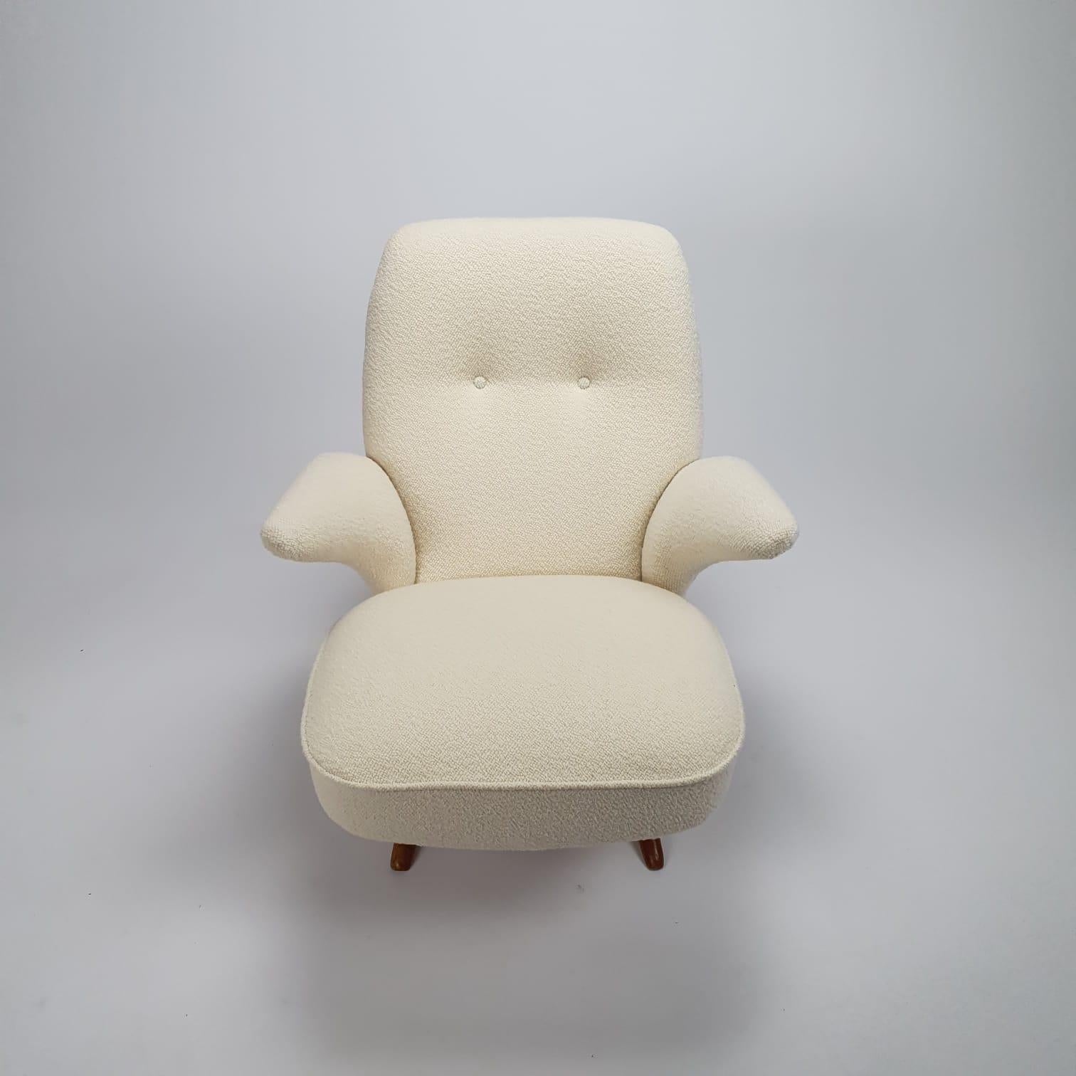 Mid-Century Modern Penguin Chair by Theo Ruth for Artifort, 1950s For Sale