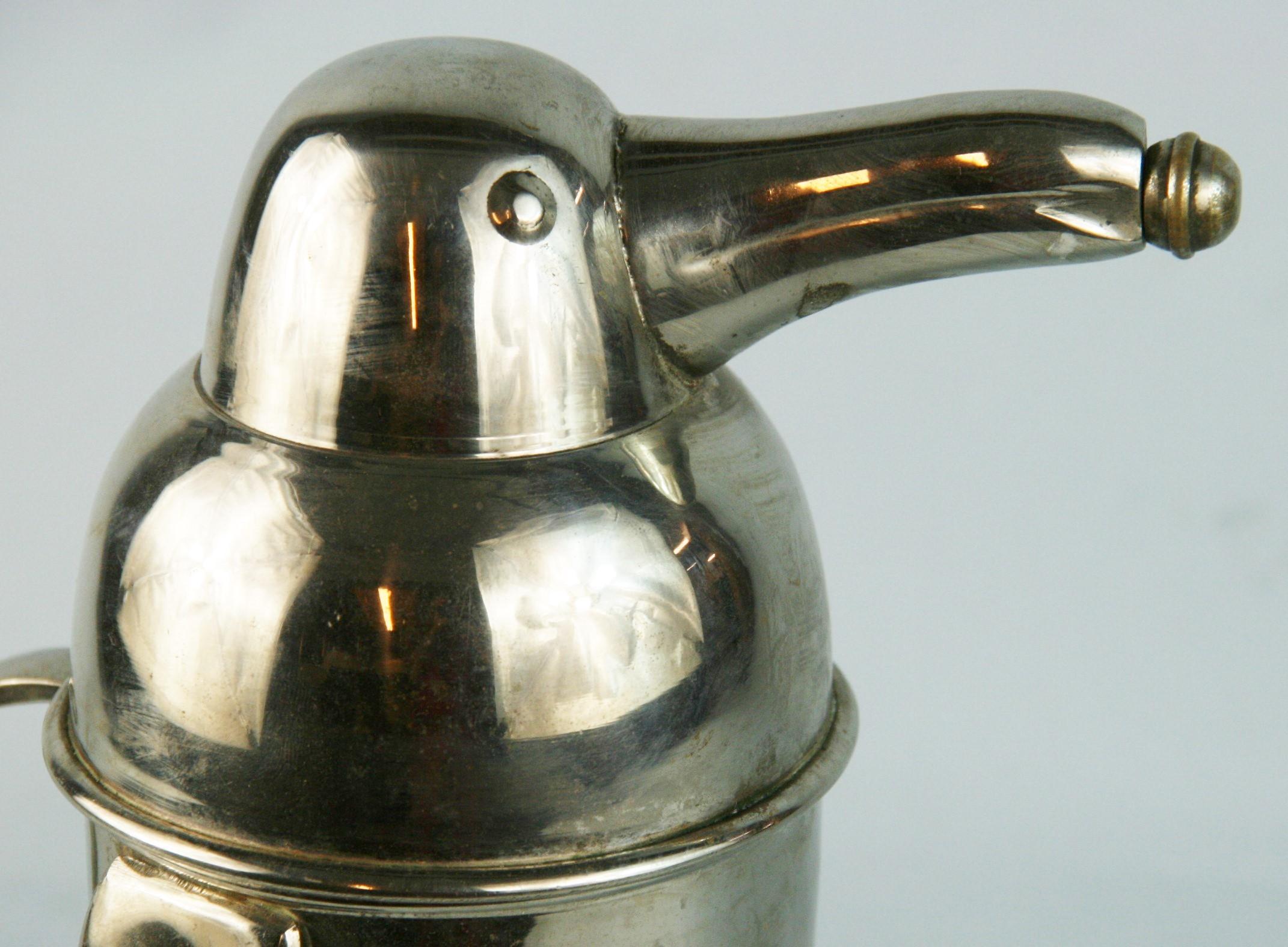 Penguin Cocktail Shaker 1936 In Good Condition In Douglas Manor, NY