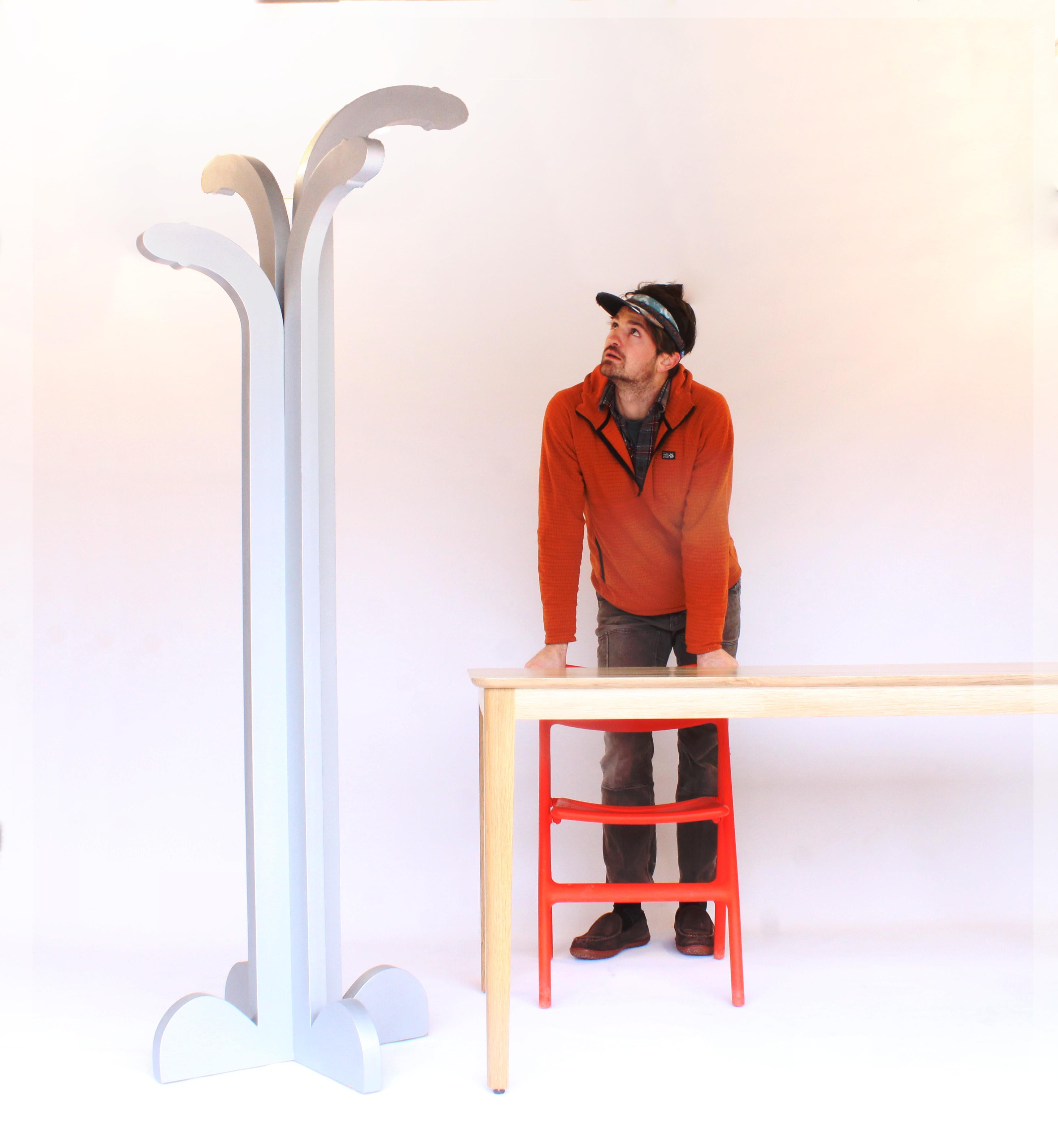 Porte-manteau en forme de pénis Par Greg Palombo. Inspiré par Ettore Sottsass Vase Shiva en vente 2