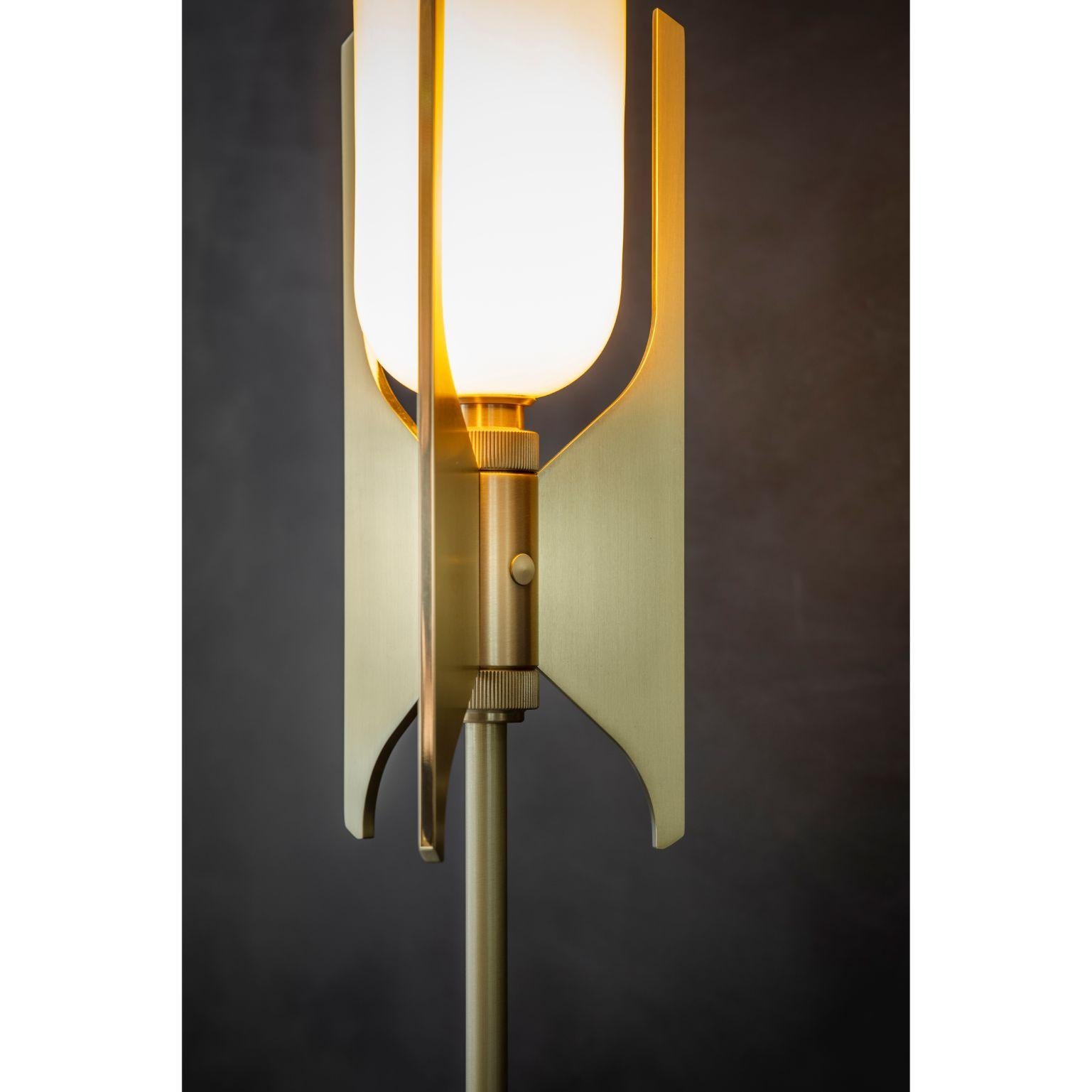 Pennon Floor Lamp, Brass by Bert Frank In New Condition For Sale In Geneve, CH