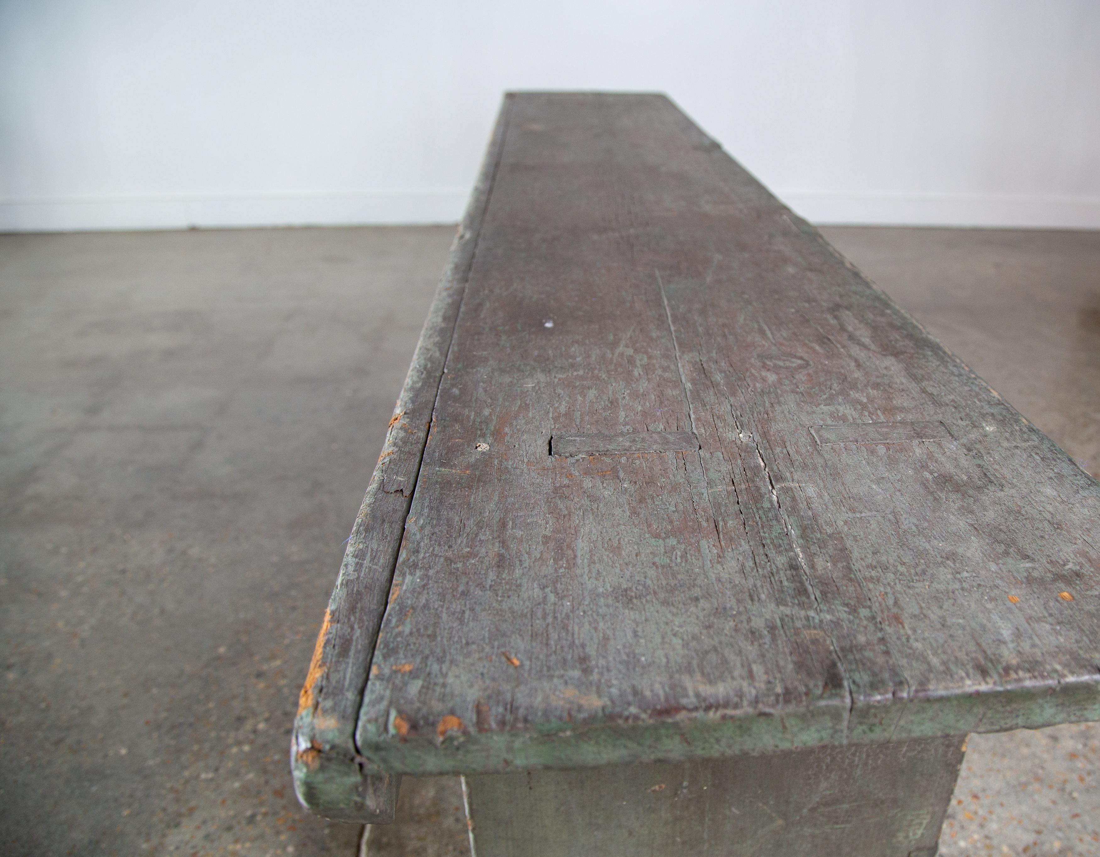 Mid-20th Century Pennsylvania 6' Primitive Oak and Patinated Seafoam Green Paint Bench /coffee ta For Sale