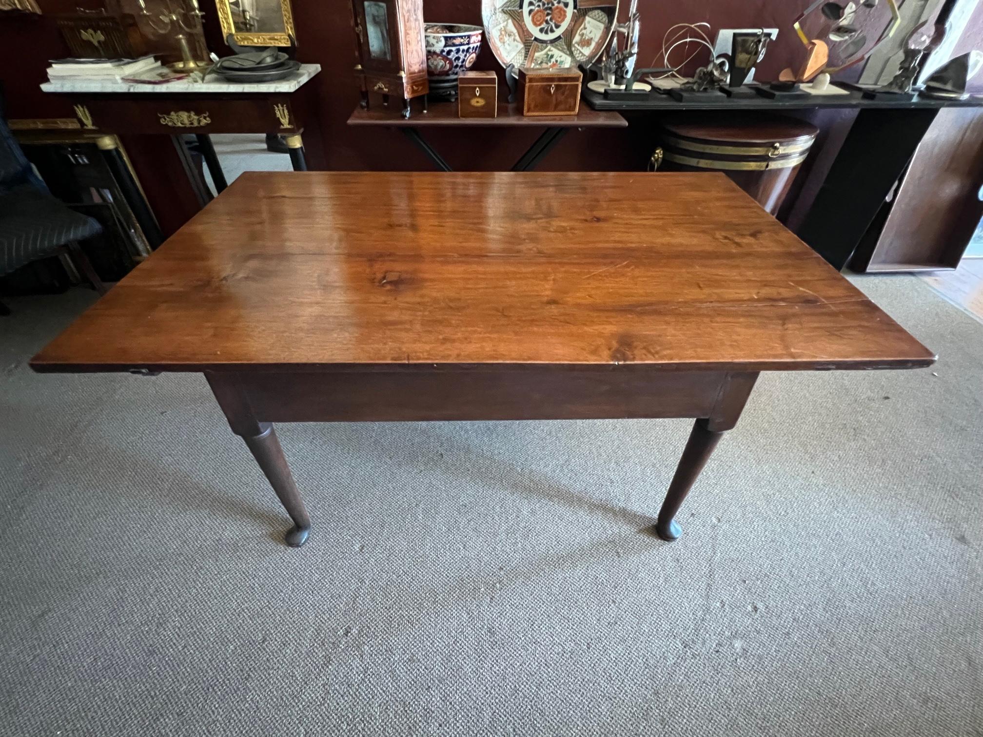 Queen Anne Pennsylvania Dutch Pin Top Work Table 18th Century For Sale