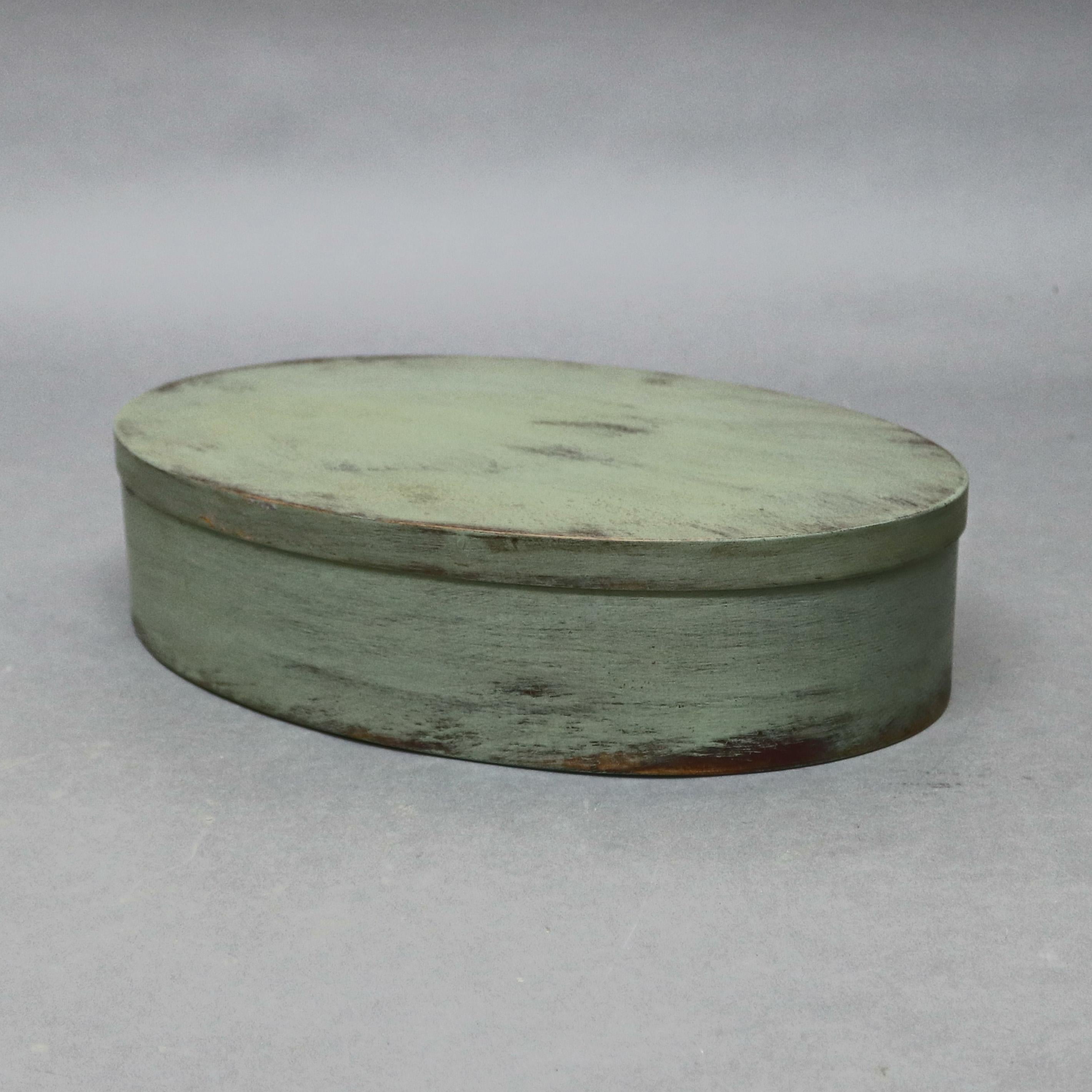 Pennsylvania Dutch Shaker Four-Finger Lidded Box by James Lesher, 20th Century In Good Condition In Big Flats, NY