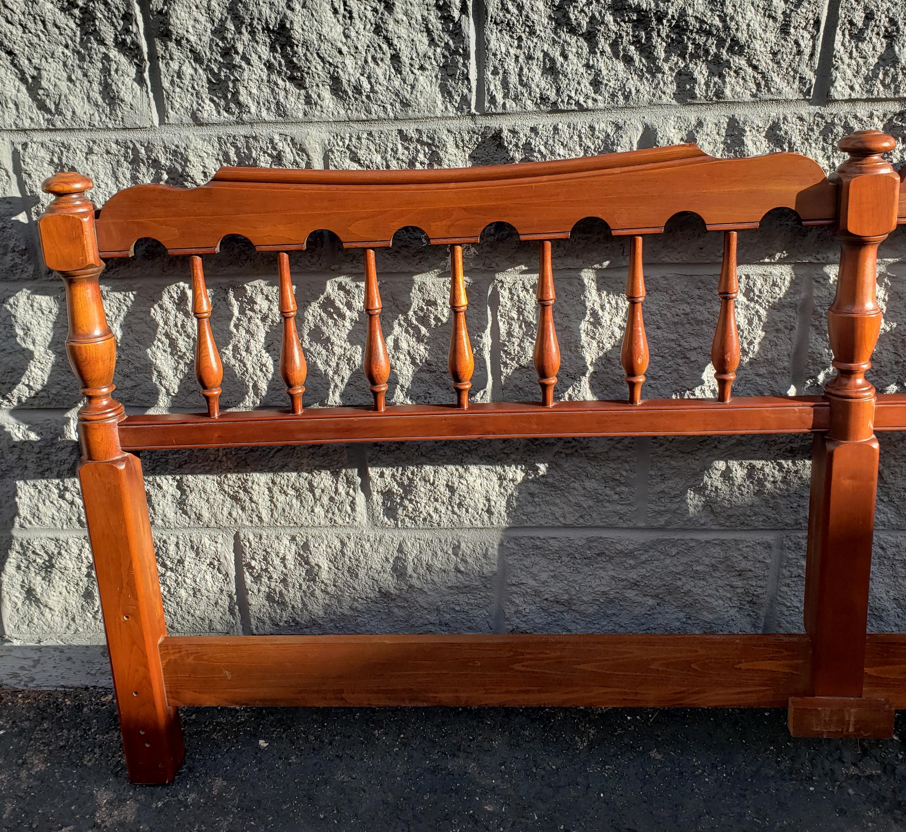 Pennsylvania house candlelight mahogany king size headboard. In very good condition. Measures 79