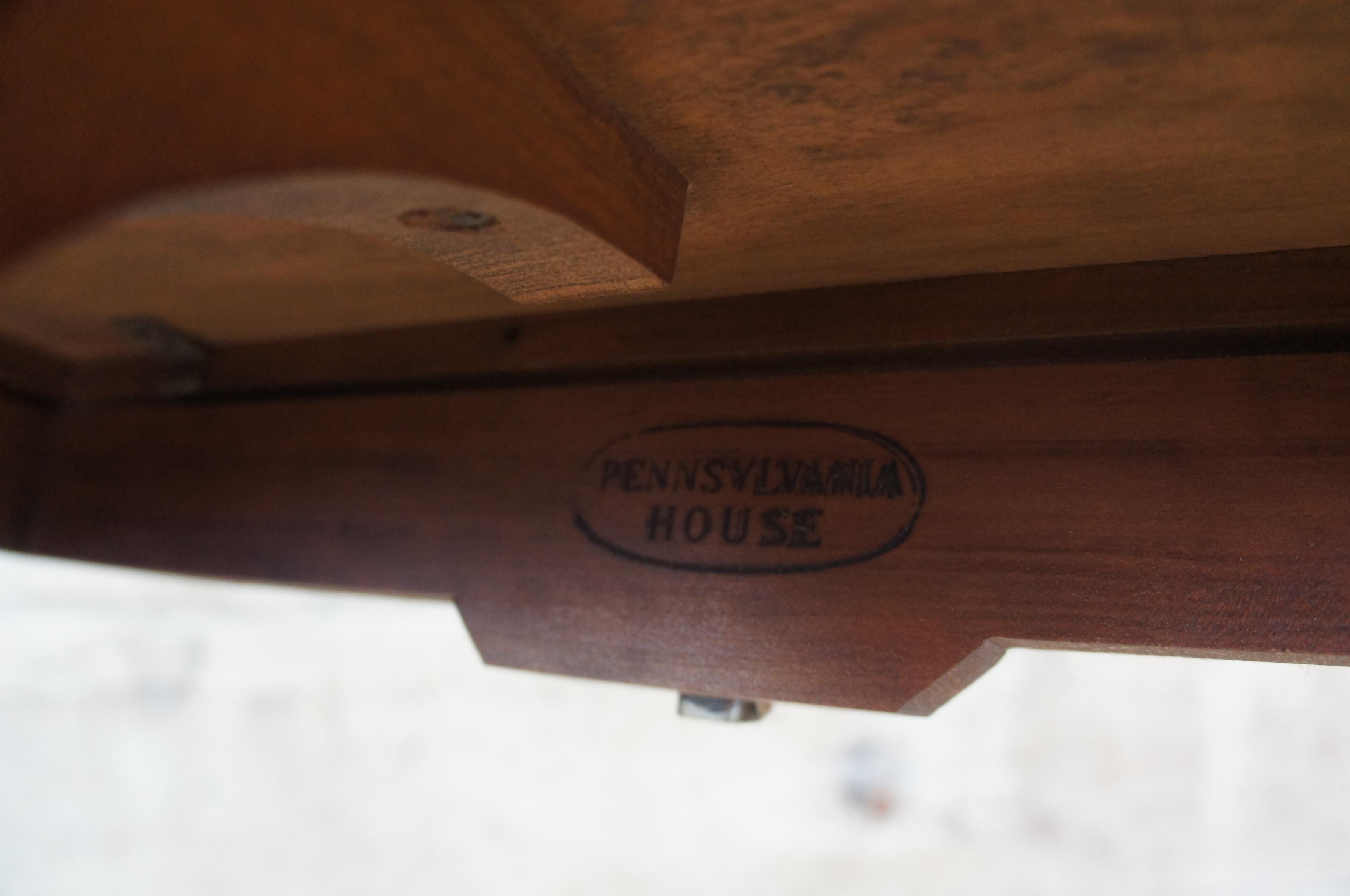 Pennsylvania House Cherry Duncan Phyfe Four Sided Drop-Leaf Side Accent Table In Good Condition In Dayton, OH