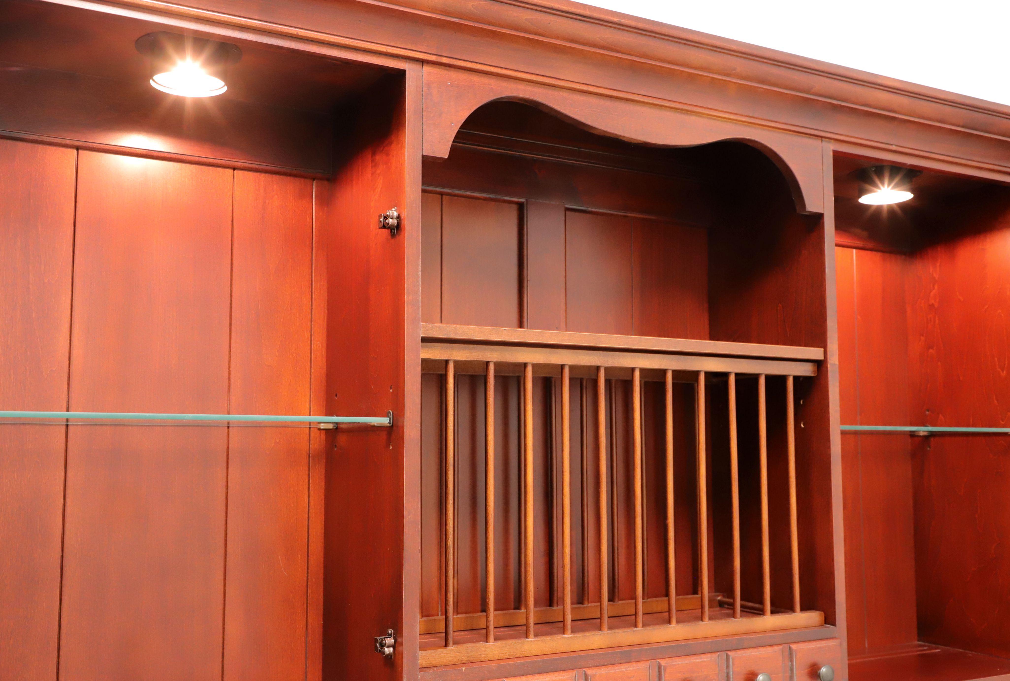 PENNSYLVANIA HOUSE Cherry Farmhouse Hutch In Good Condition In Charlotte, NC