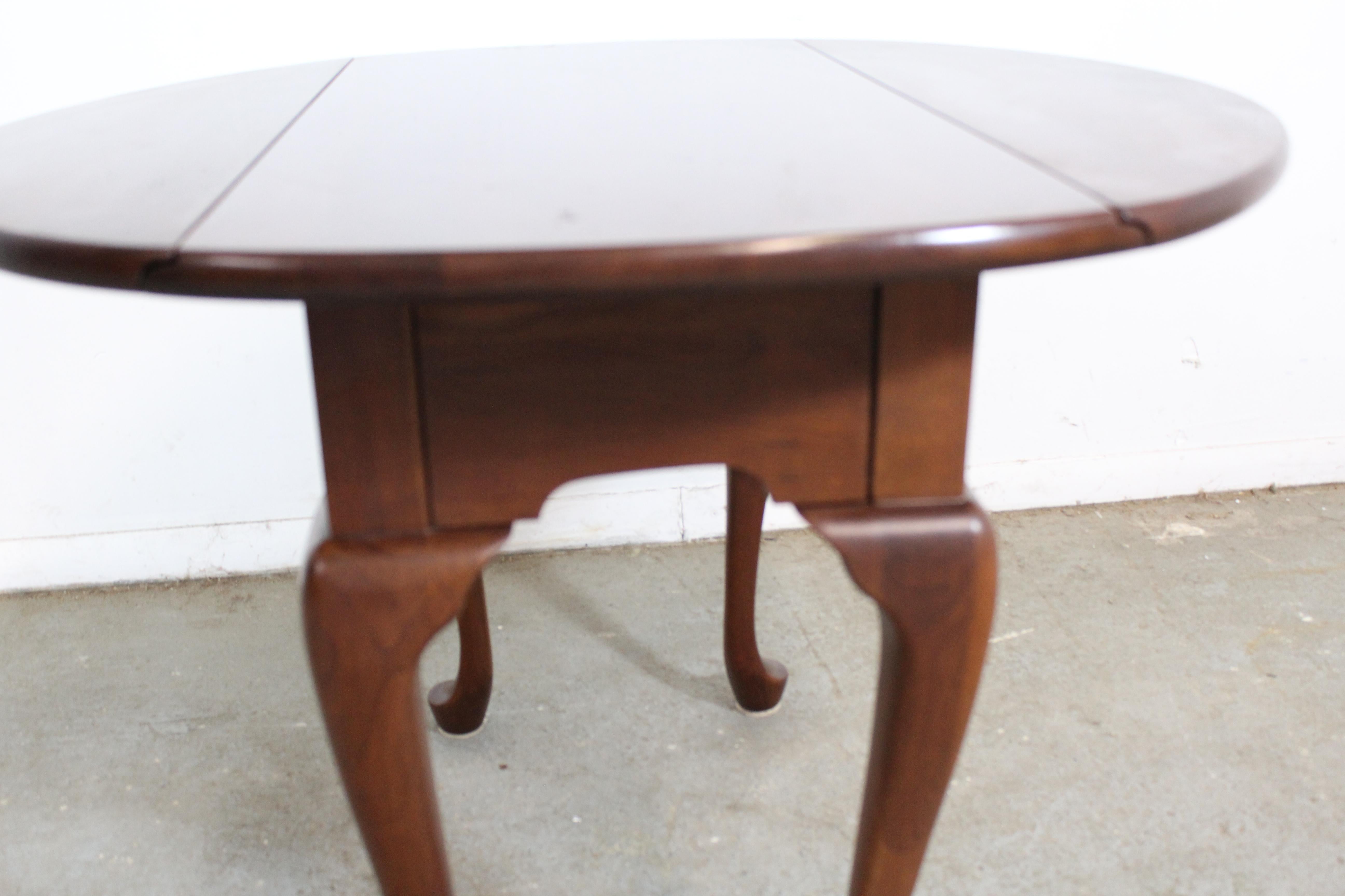 American Classical Pennsylvania House Cherry Queen Anne Drop Leaf Side Table