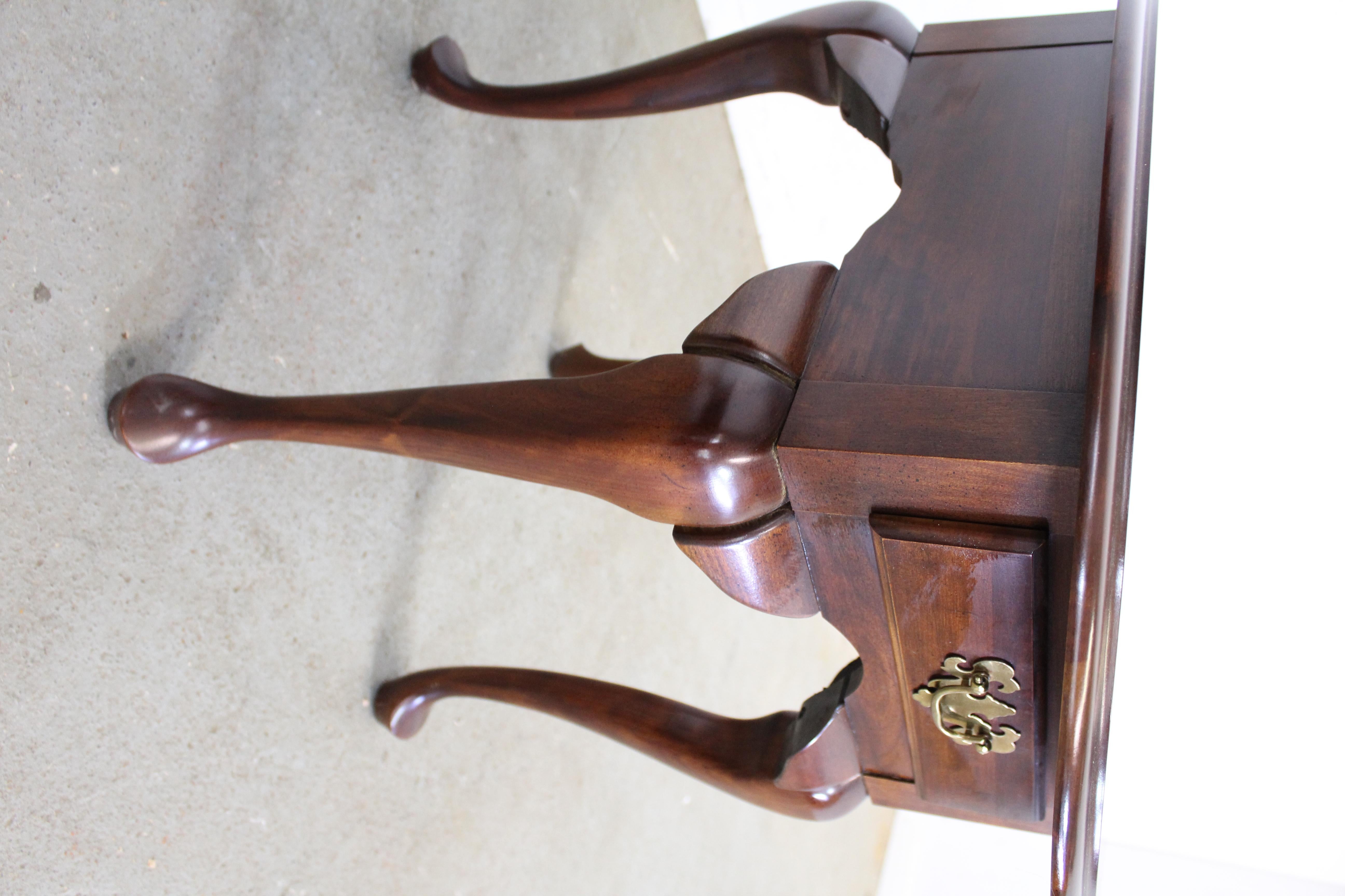 Pennsylvania House Cherry Queen Anne End Tables In Fair Condition In Wilmington, DE