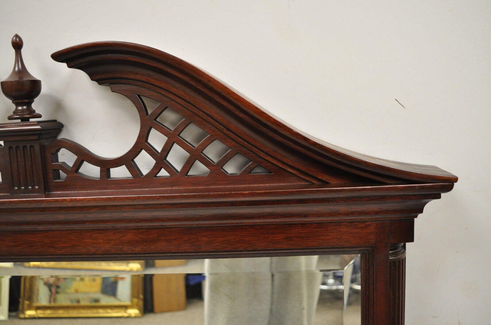 Pennsylvania House Mahogany Beveled Glass Chippendale Dresser Mirror w/ Finial In Good Condition For Sale In Philadelphia, PA