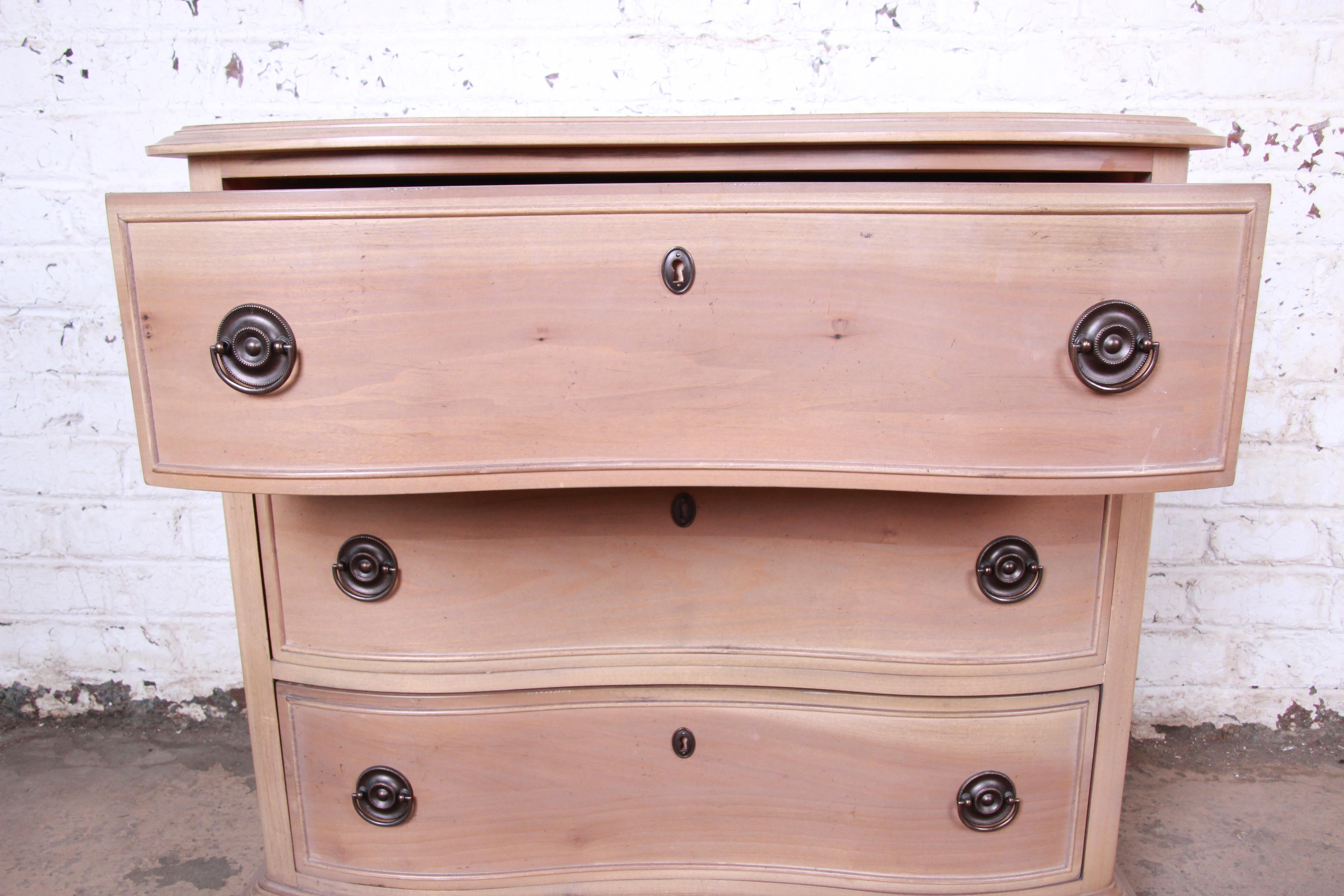 Pennsylvania House Natural Maple Three-Drawer Bachelor Chest In Good Condition In South Bend, IN
