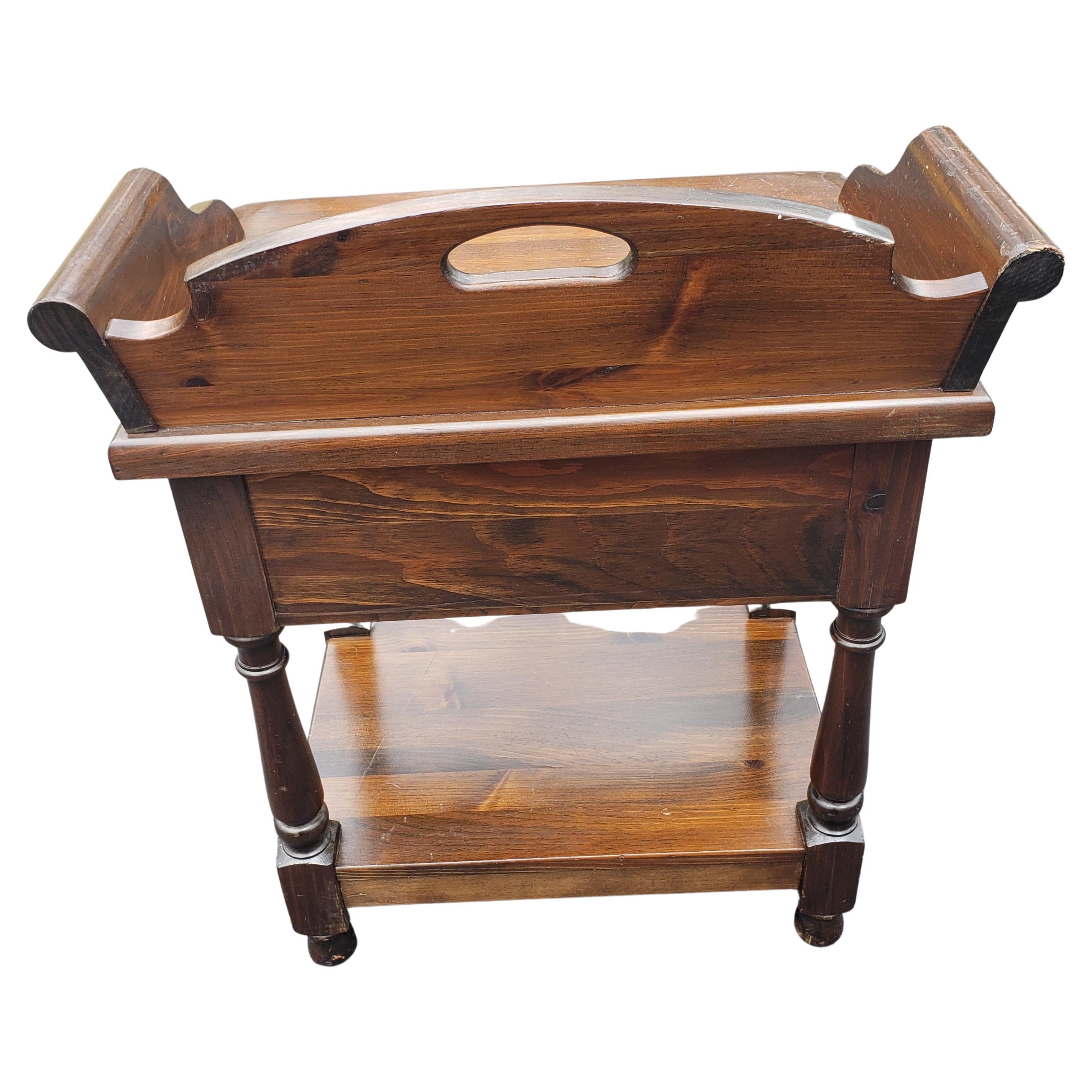 Woodwork Pennsylvania House Pine Side Table Nightstand Washstand