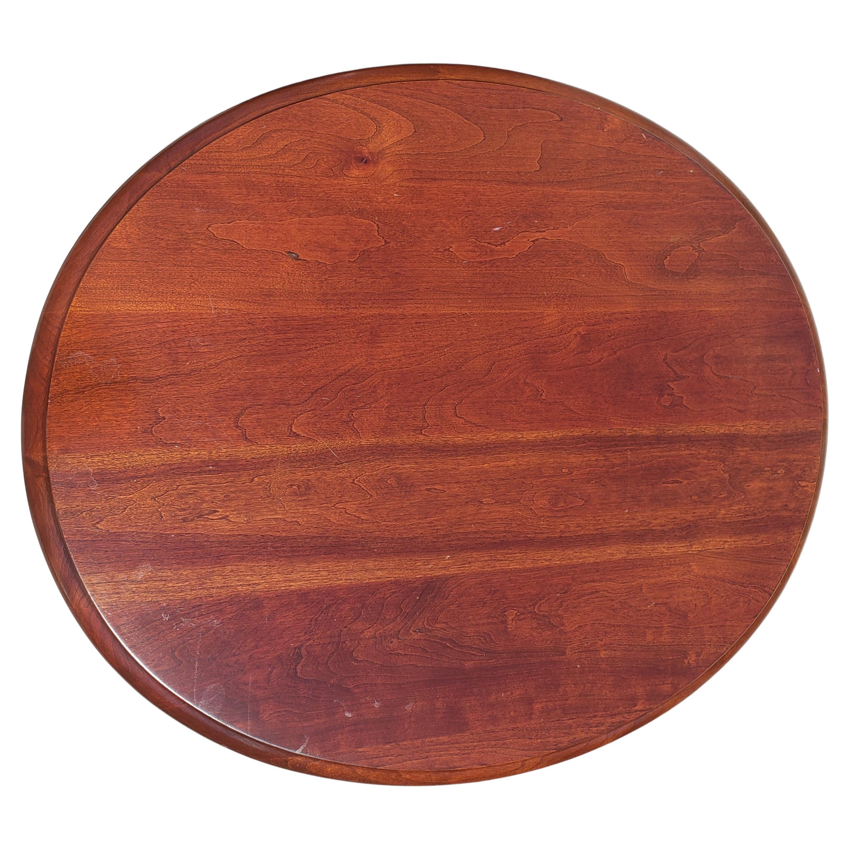 Pennsylvania House Queen Anne Oval Solid Cherry Side Tables For Sale at