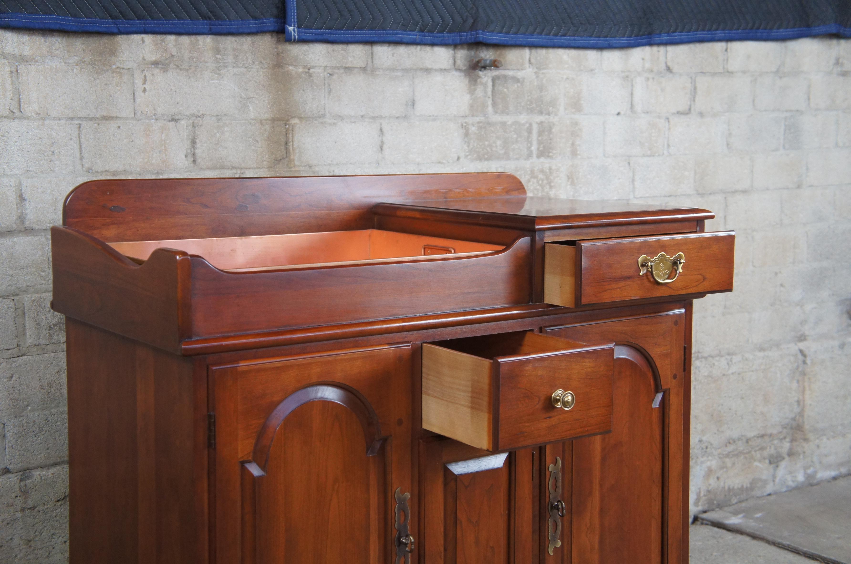 Mid-20th Century Pennsylvania House Traditional Cherry Country Dry Sink Bar Cabinet Copper Insert