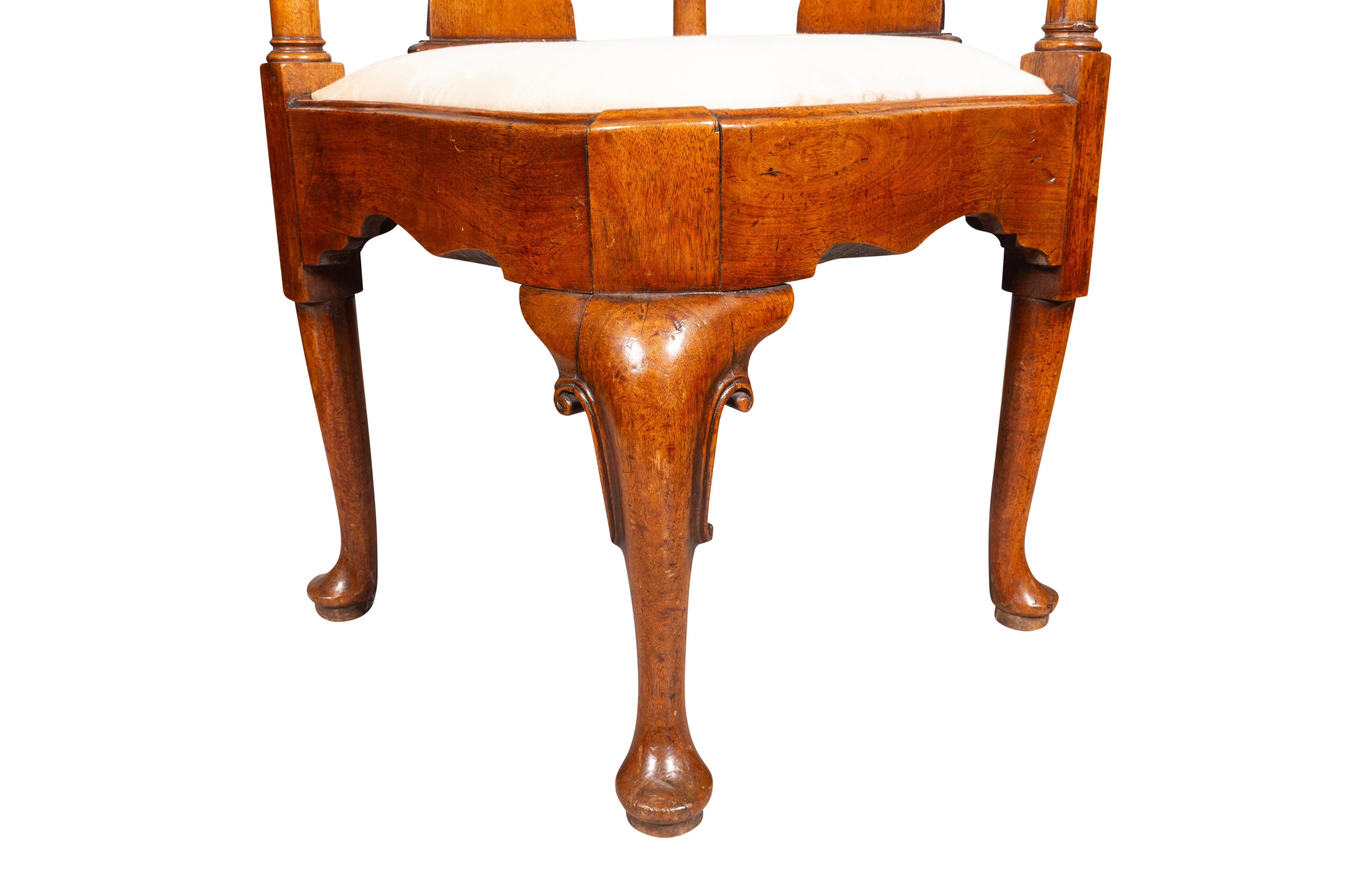 Pennsylvania Queen Anne Walnut Corner Chair 5