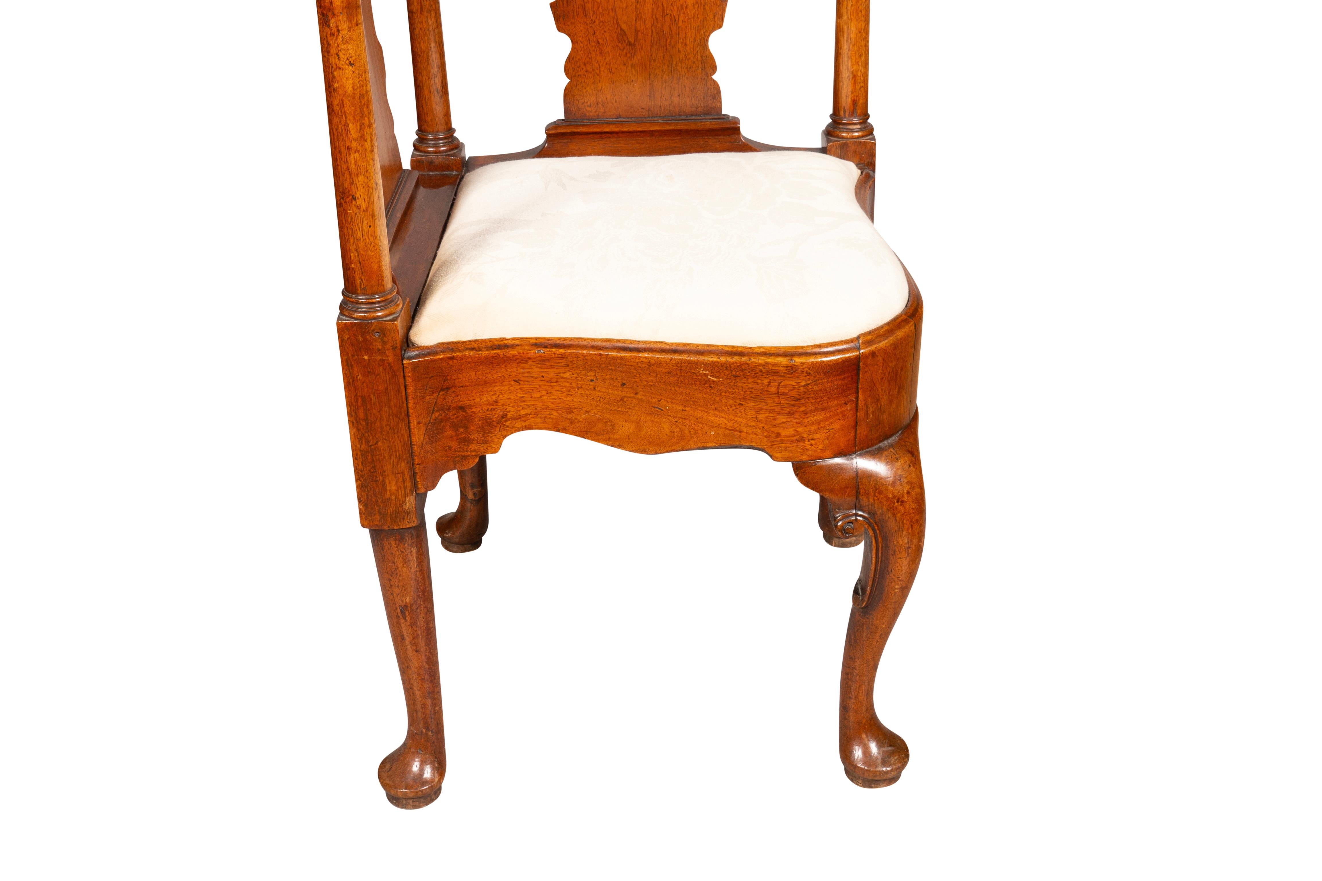 Pennsylvania Queen Anne Walnut Corner Chair 9