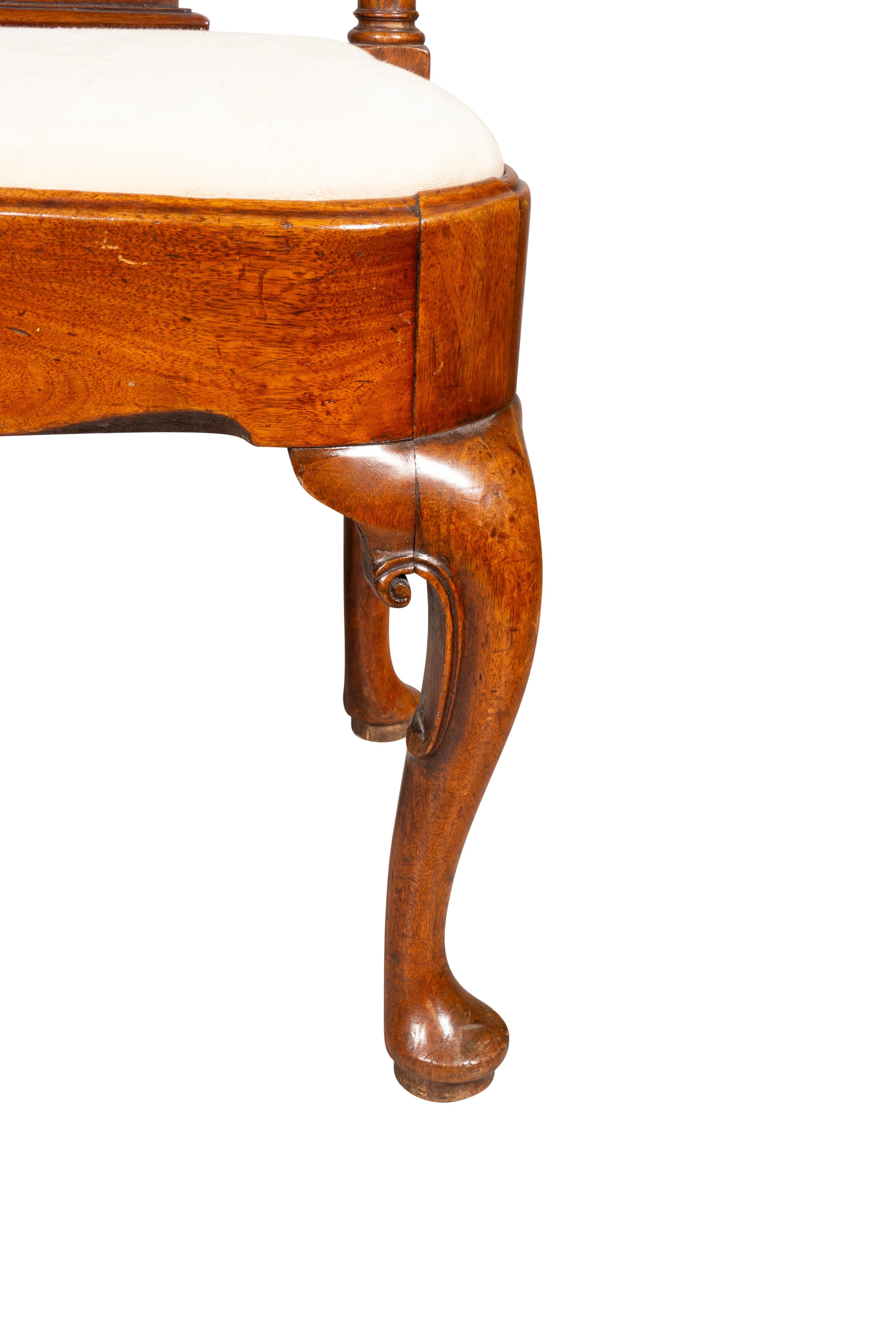 Pennsylvania Queen Anne Walnut Corner Chair 10