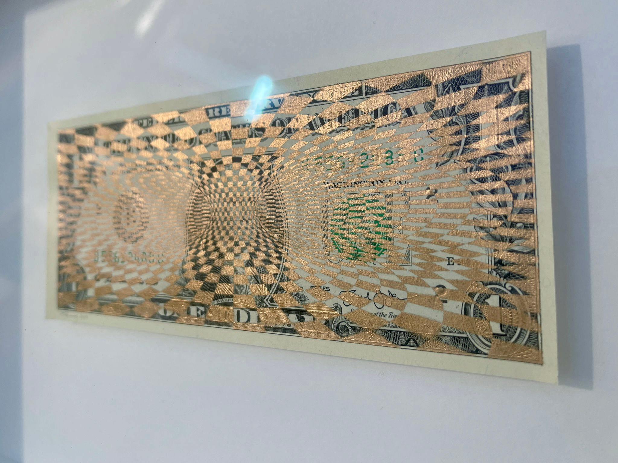street art contemporanea pop art vernice spray oro bianco interno valuta - Interior Painting Beige di Penny