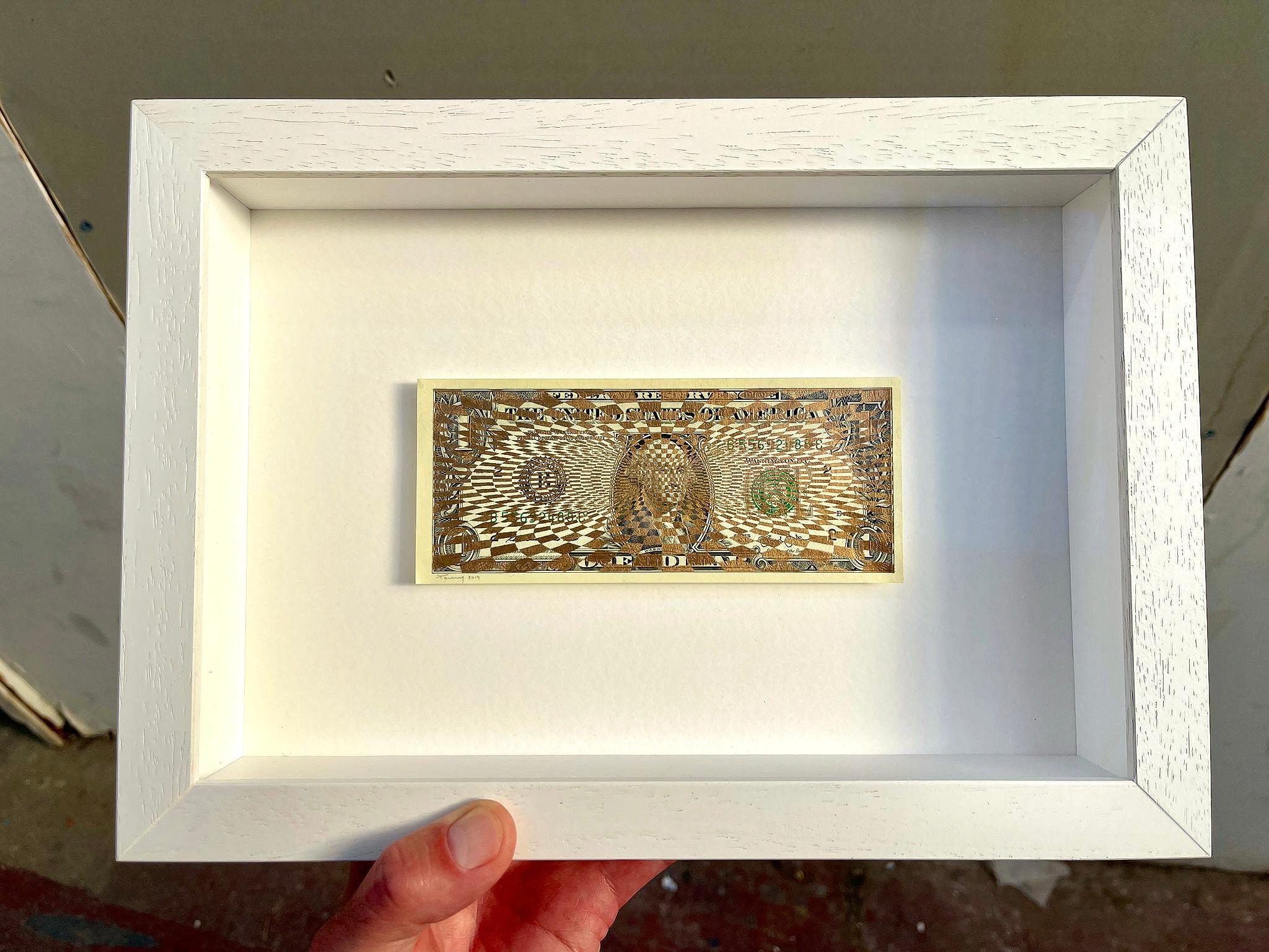 Interior Painting di Penny - street art contemporanea pop art vernice spray oro bianco interno valuta