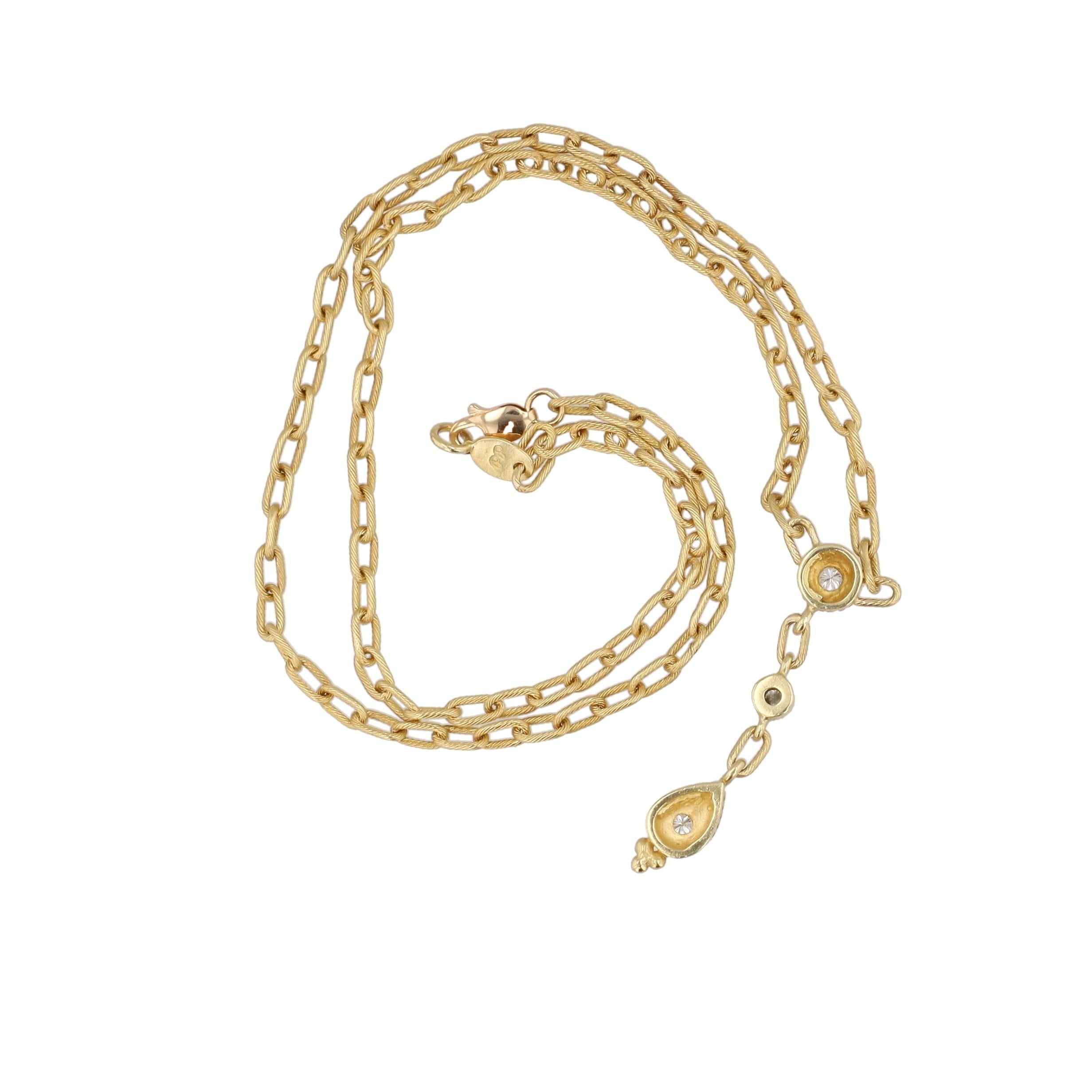 Penny Preville Halskette mit Anhänger aus 18 Karat Gold und Diamanten (Rundschliff) im Angebot