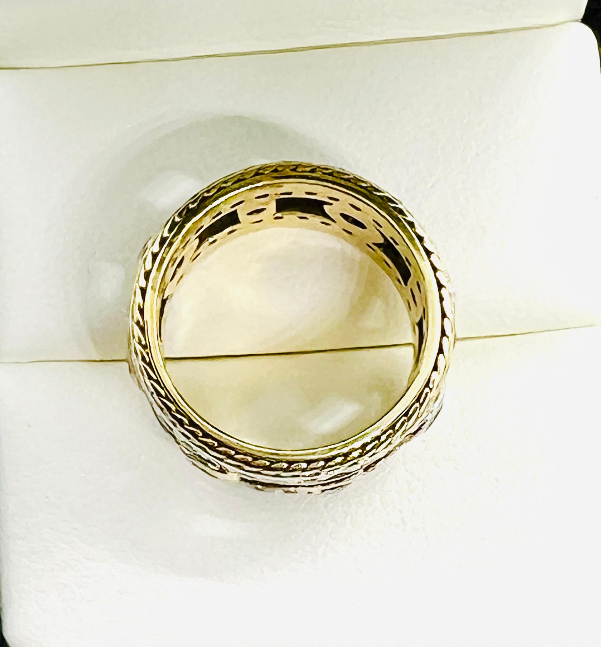 Round Cut Penny Preville 18k White & Yellow Gold & Diamond Open Band Ring For Sale