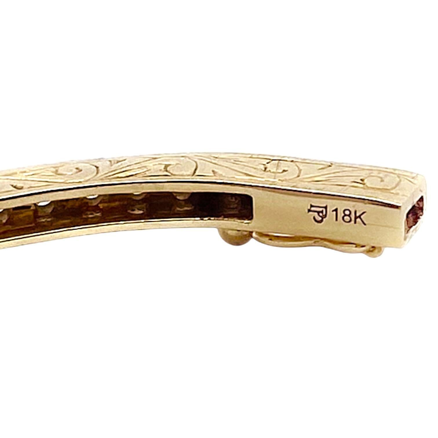 Penny Preville Armreif aus 18 Karat Gelbgold mit graviertem Diamanten Damen im Angebot