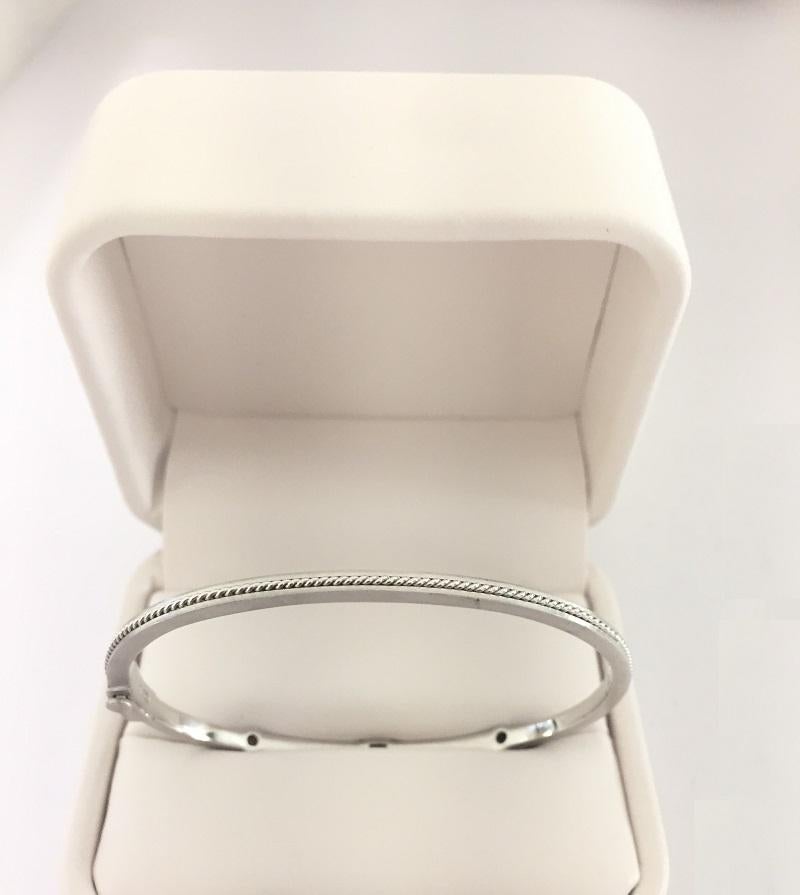 Penny Preville - Bracelet à diamants pour femme 
or blanc 18k 
Diamant de 0,63 carat Poids total 
B3002W